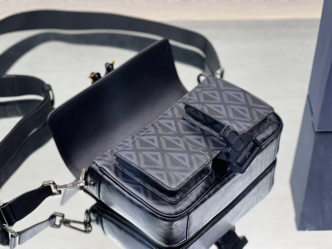 D*or hit the road messenger bag in black cd diamond canvas