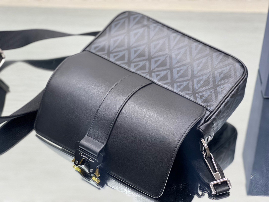 D*or hit the road messenger bag in black cd diamond canvas