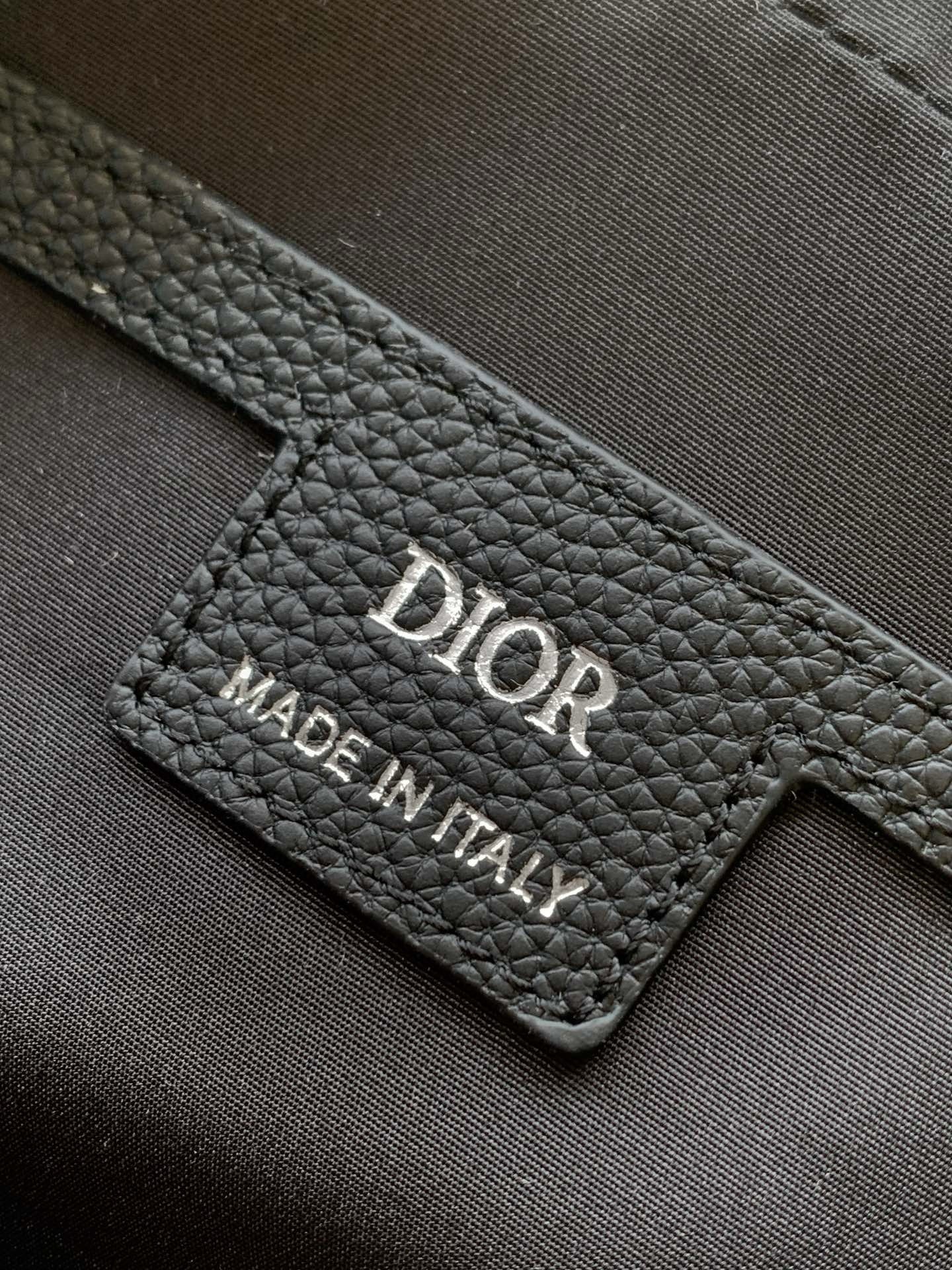 D*or rider 2.0 zipped messenger bag in black oblique with black leather