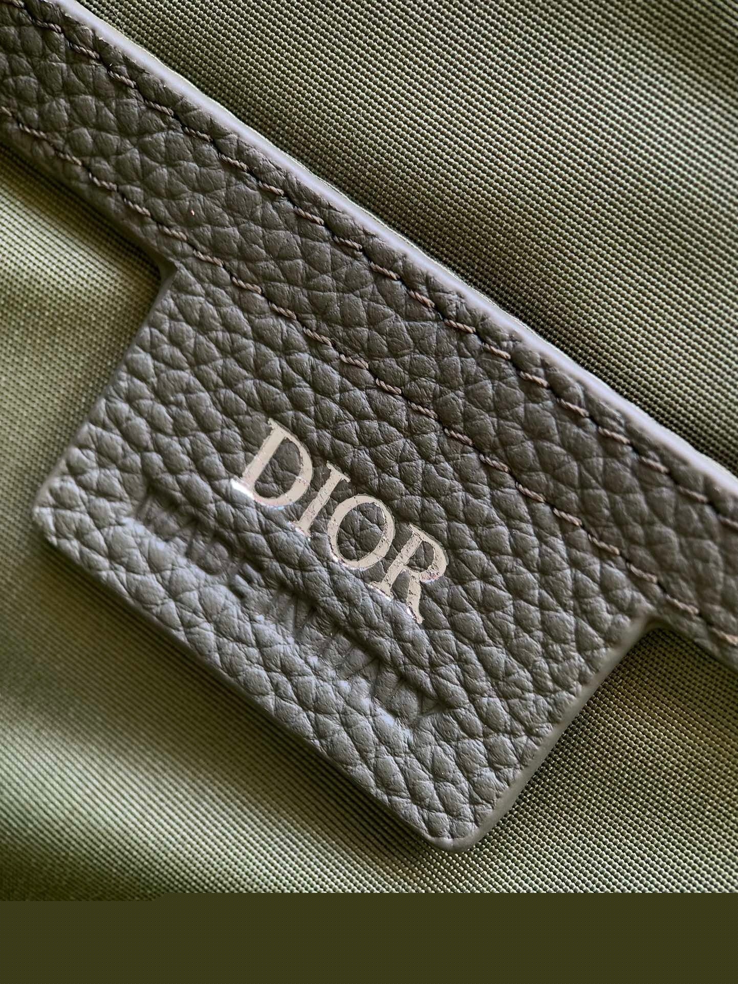 D*or hit the road flap messenger bag in khaki gravity leather