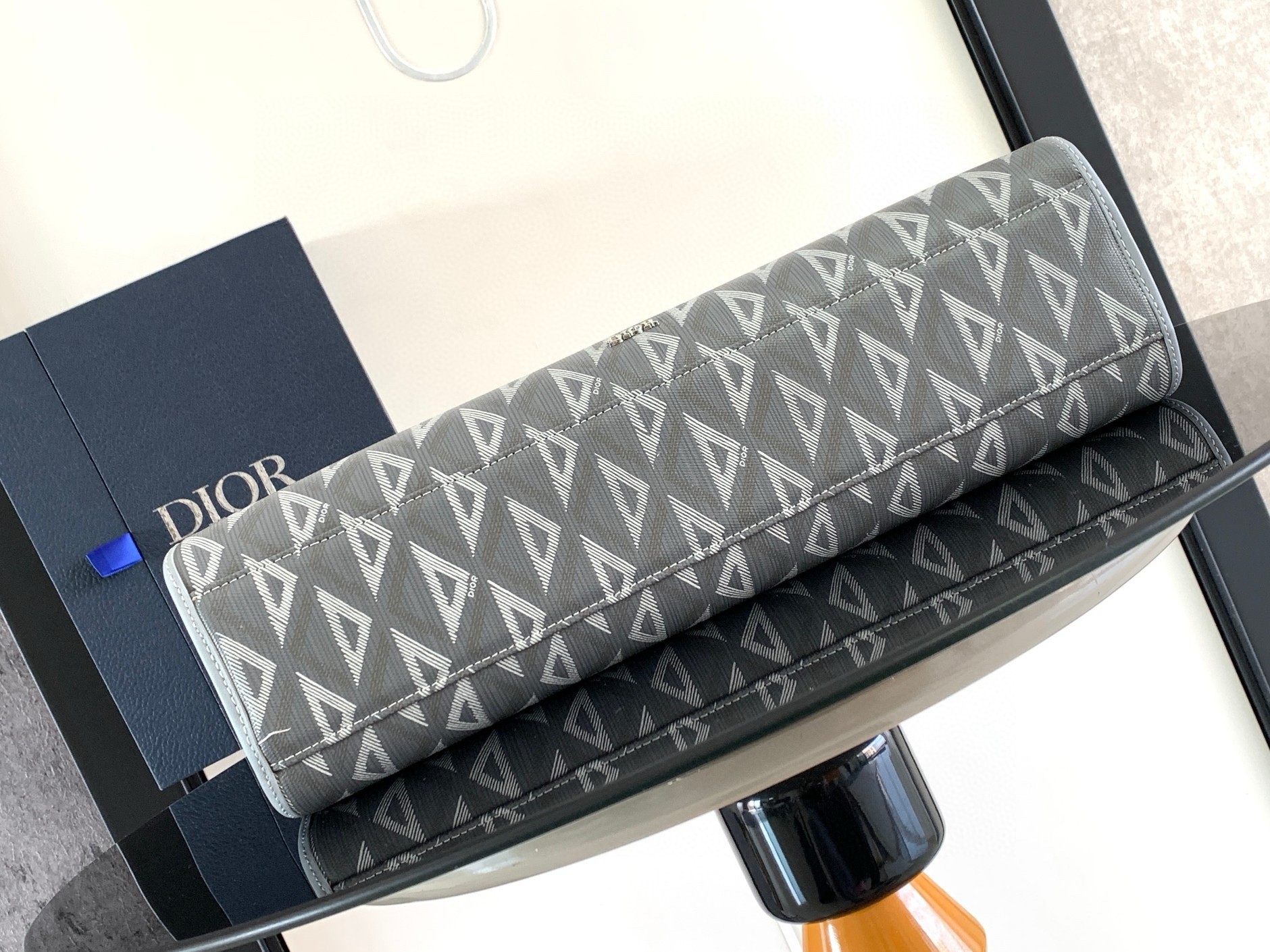 D*or safari tote bag in grey cd diamond canvas
