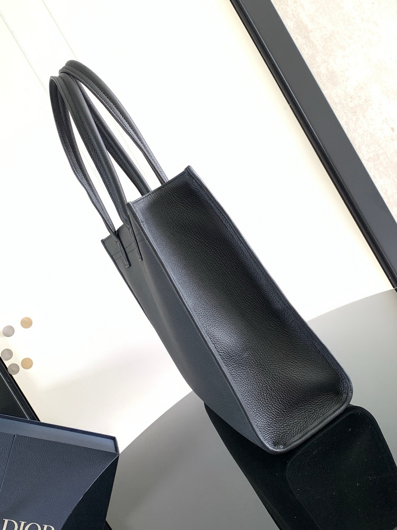 D*or safari tote bag in black grained calfskin