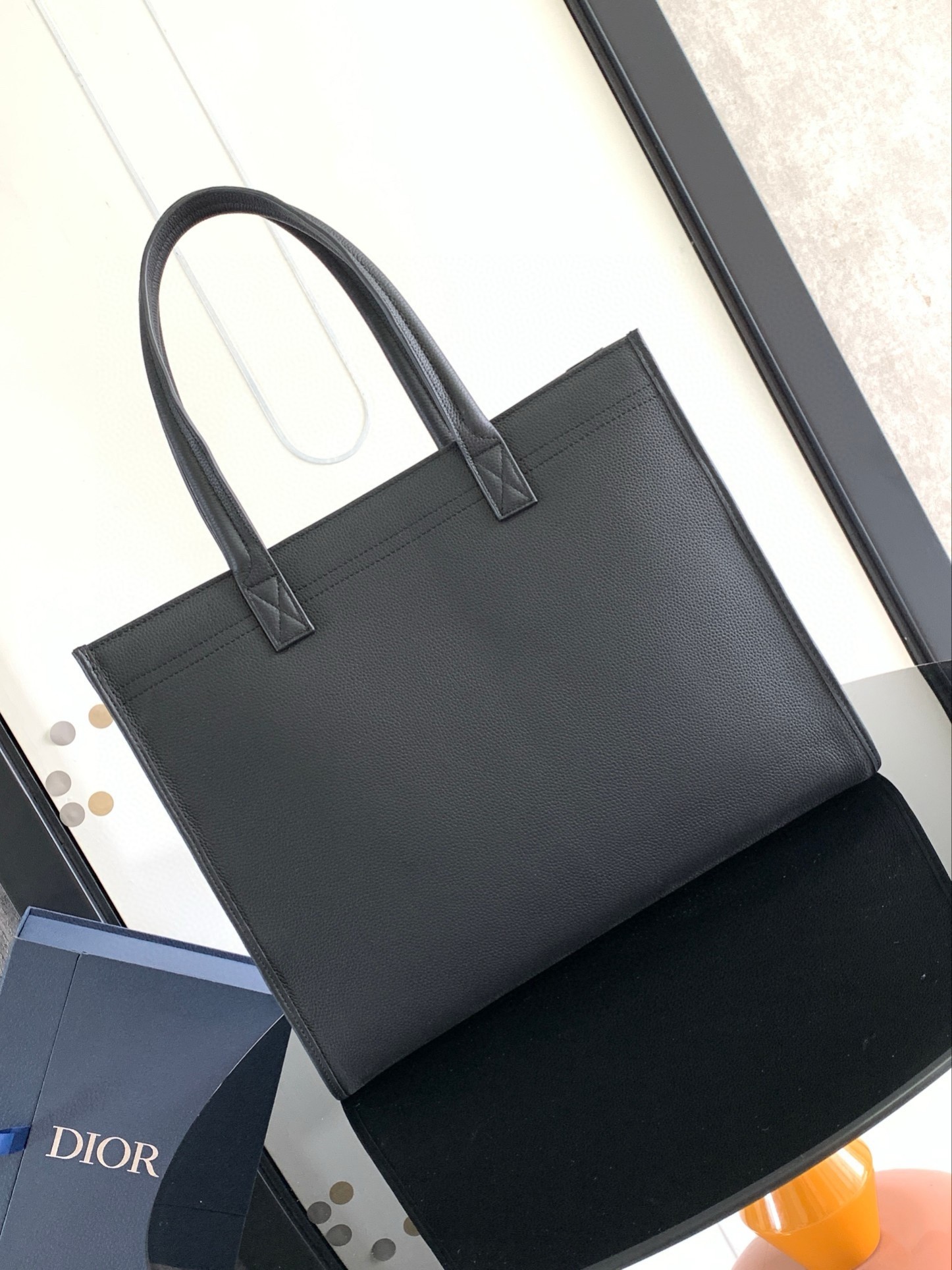 D*or safari tote bag in black grained calfskin