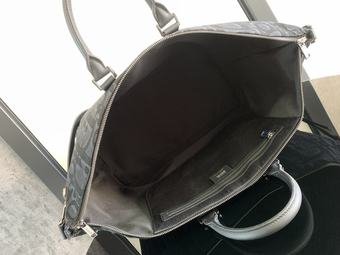 D*or weekender 40 bag in black maxi D*or oblique jacquard