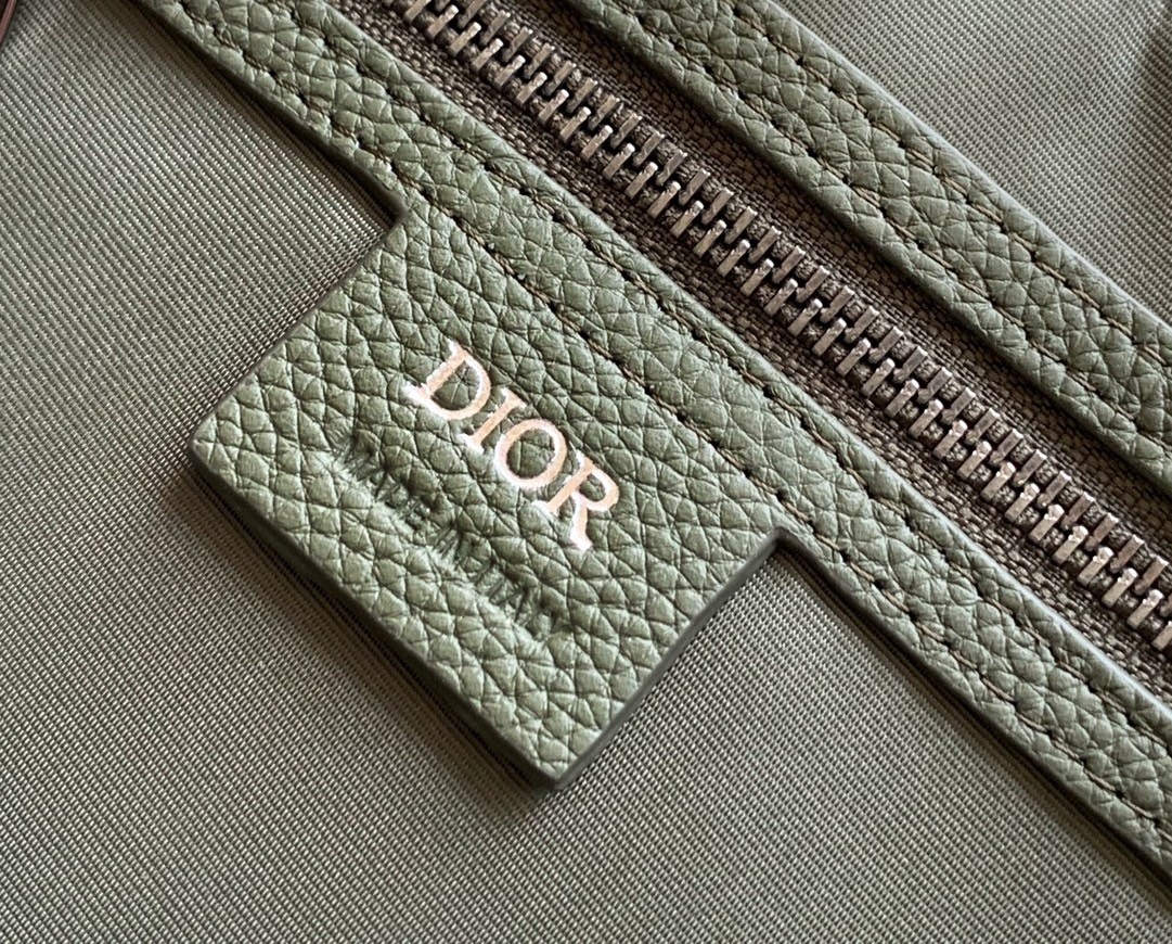 D*or weekender 25 bag in khaki D*or gravity leather