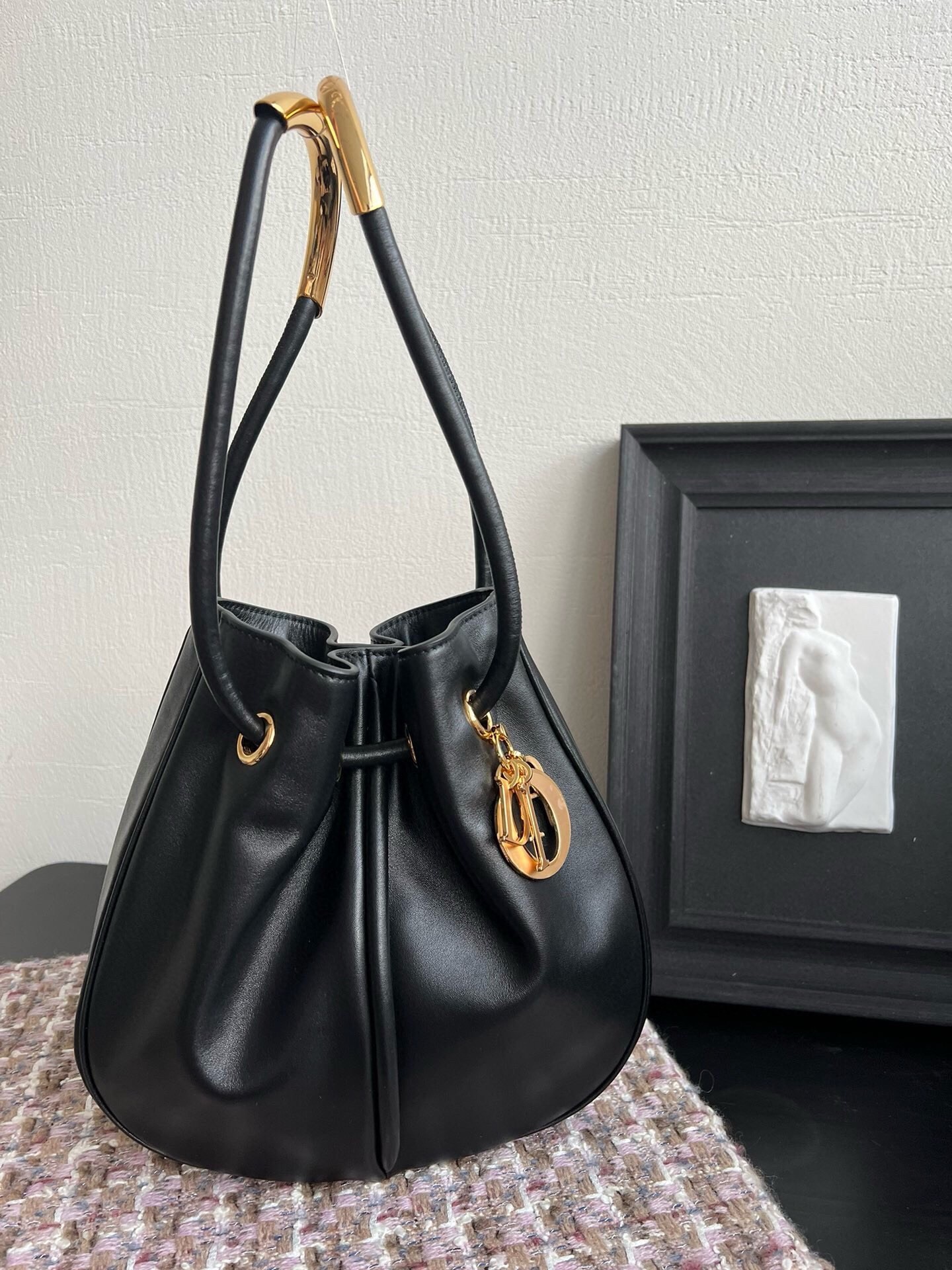 D*or nolita medium bag in black calfskin