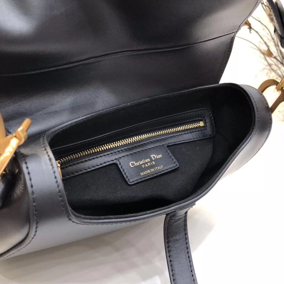 D*or saddle bag in black calfskin