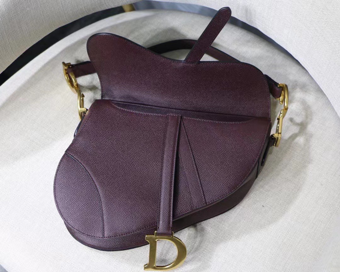 D*or saddle bag in bordeaux grained calfskin
