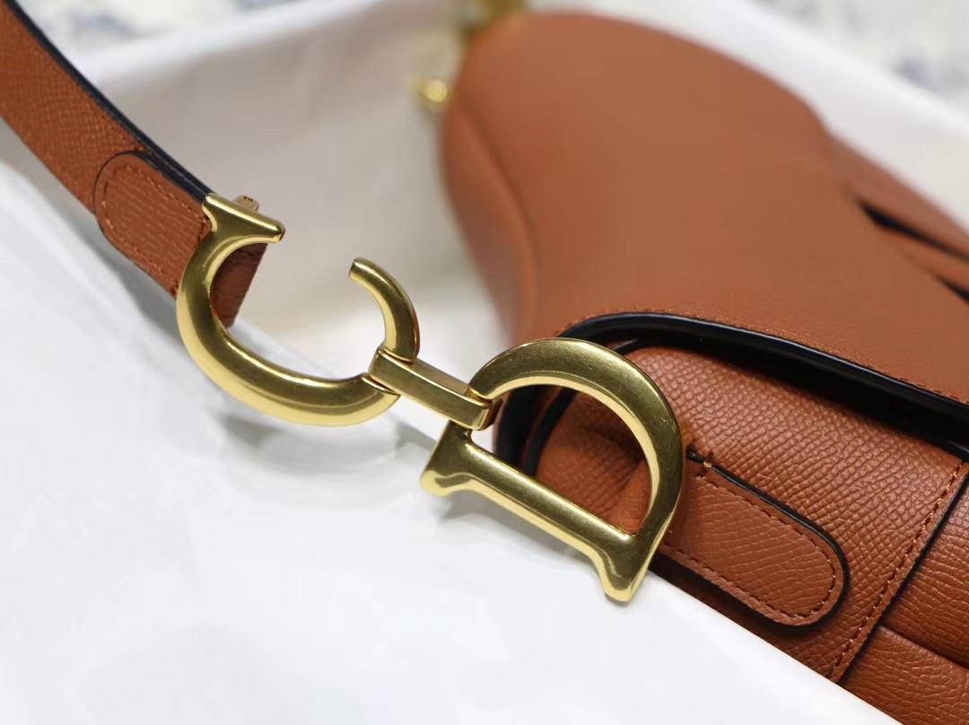 D*or saddle bag in brown grained calfskin