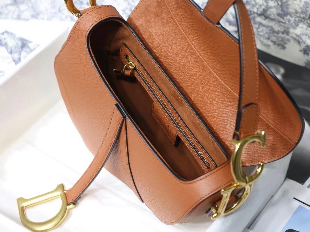D*or saddle bag in brown grained calfskin