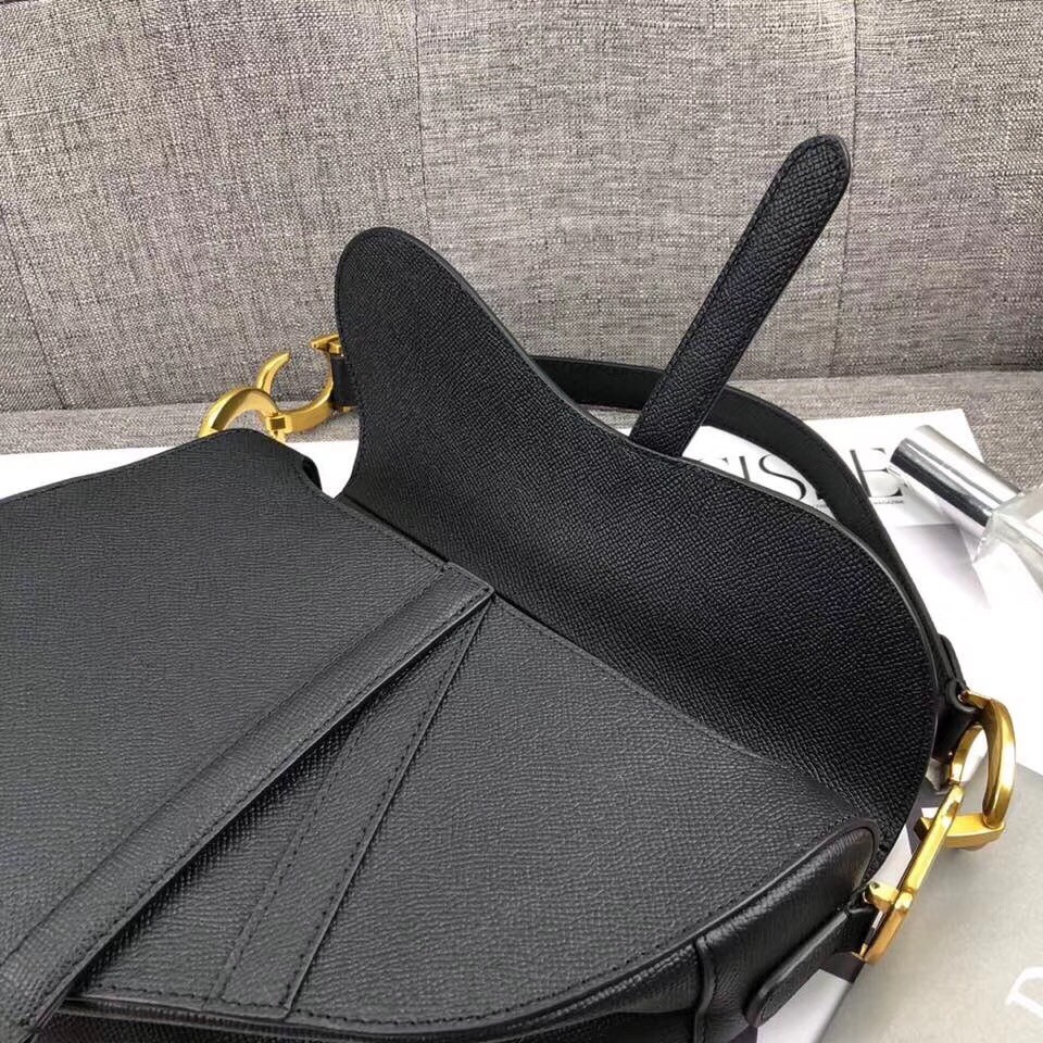 D*or saddle bag in black grained calfskin