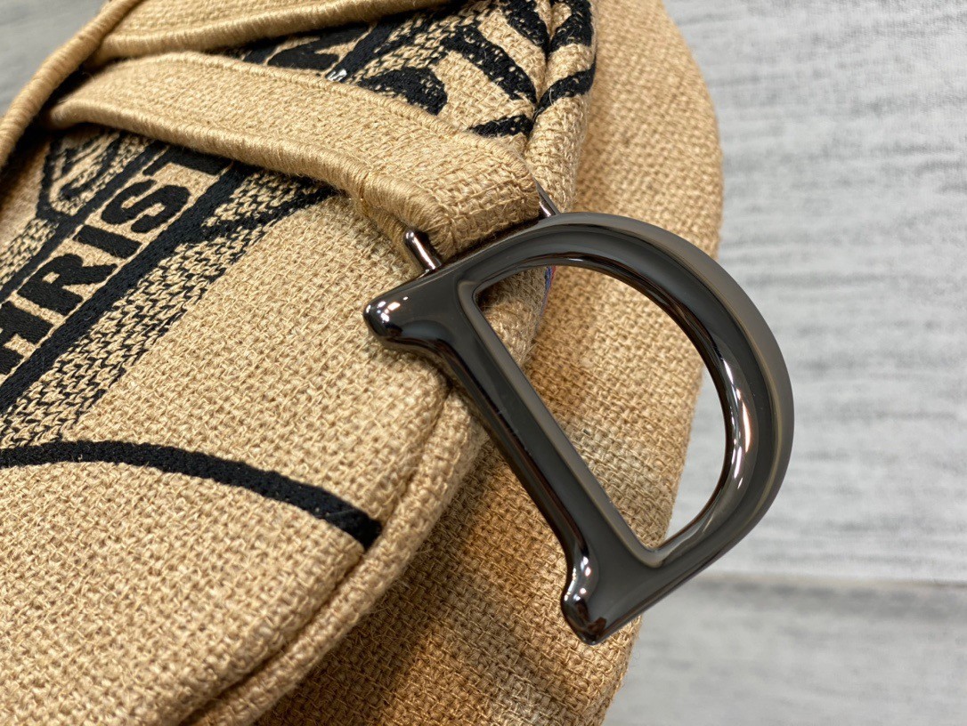 D*or saddle bag in beige jute canvas with D*or union motif