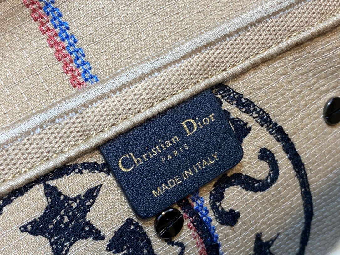 D*or saddle bag in beige jute canvas with D*or union motif