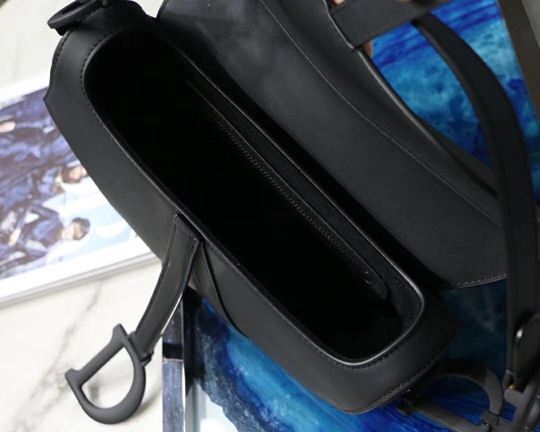 D*or saddle bag in black ultra matte leather