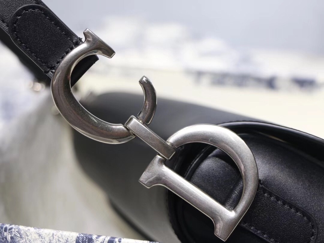 D*or saddle bag in black soft calfskin