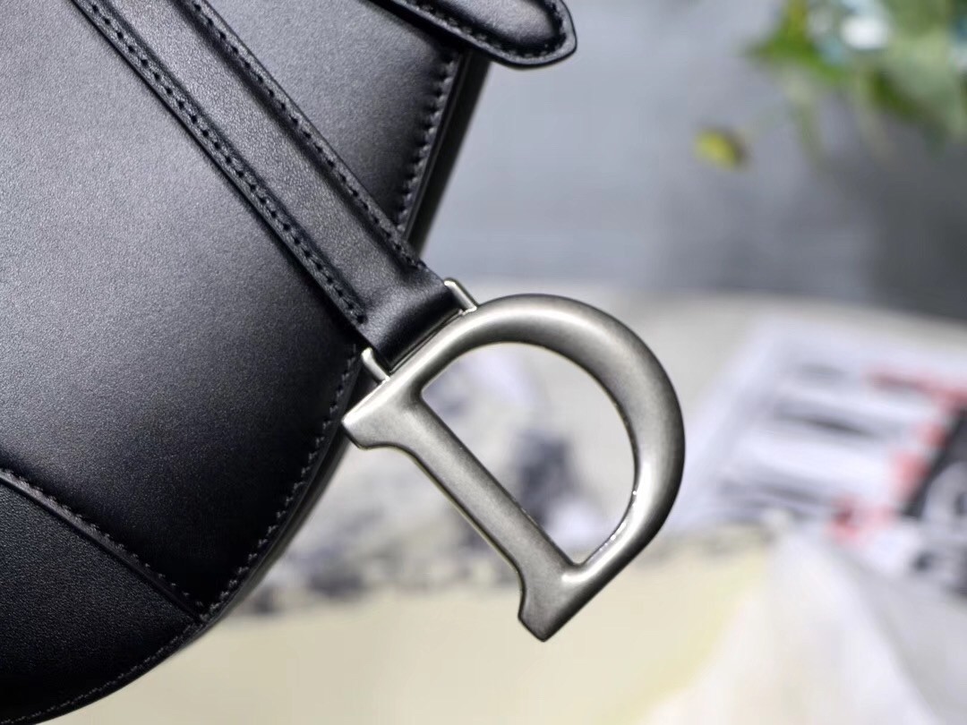 D*or saddle bag in black soft calfskin