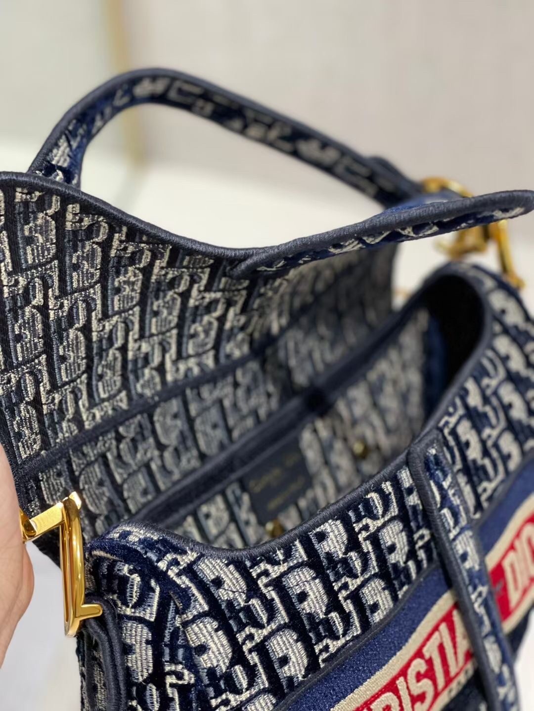 D*or saddle bag in D*or oblique embroidered velvet