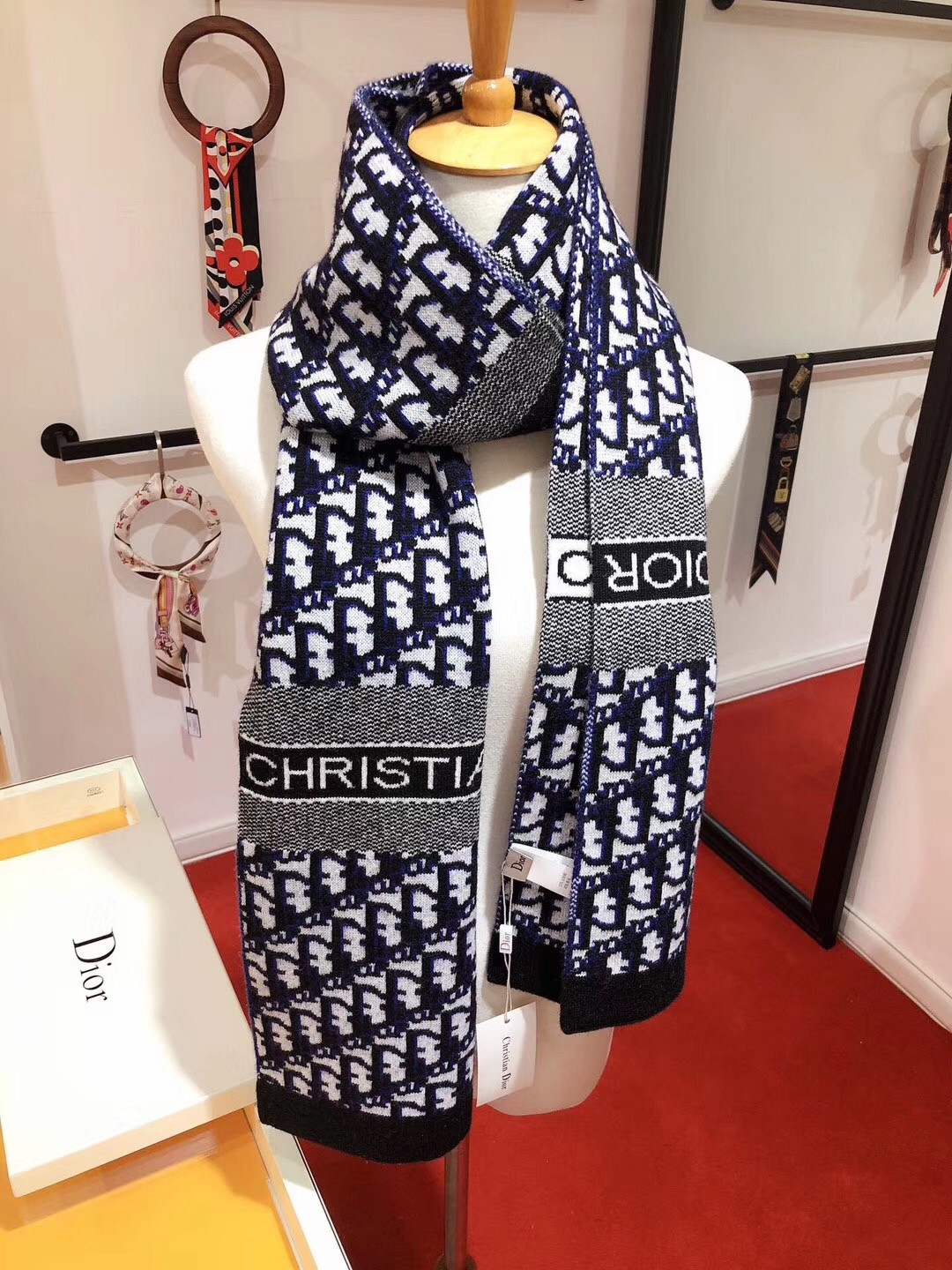 D*or cd oblique stole in blue wool and cashmere