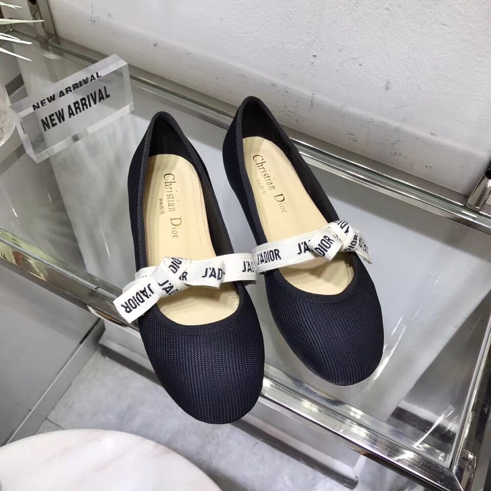 D*or miss j