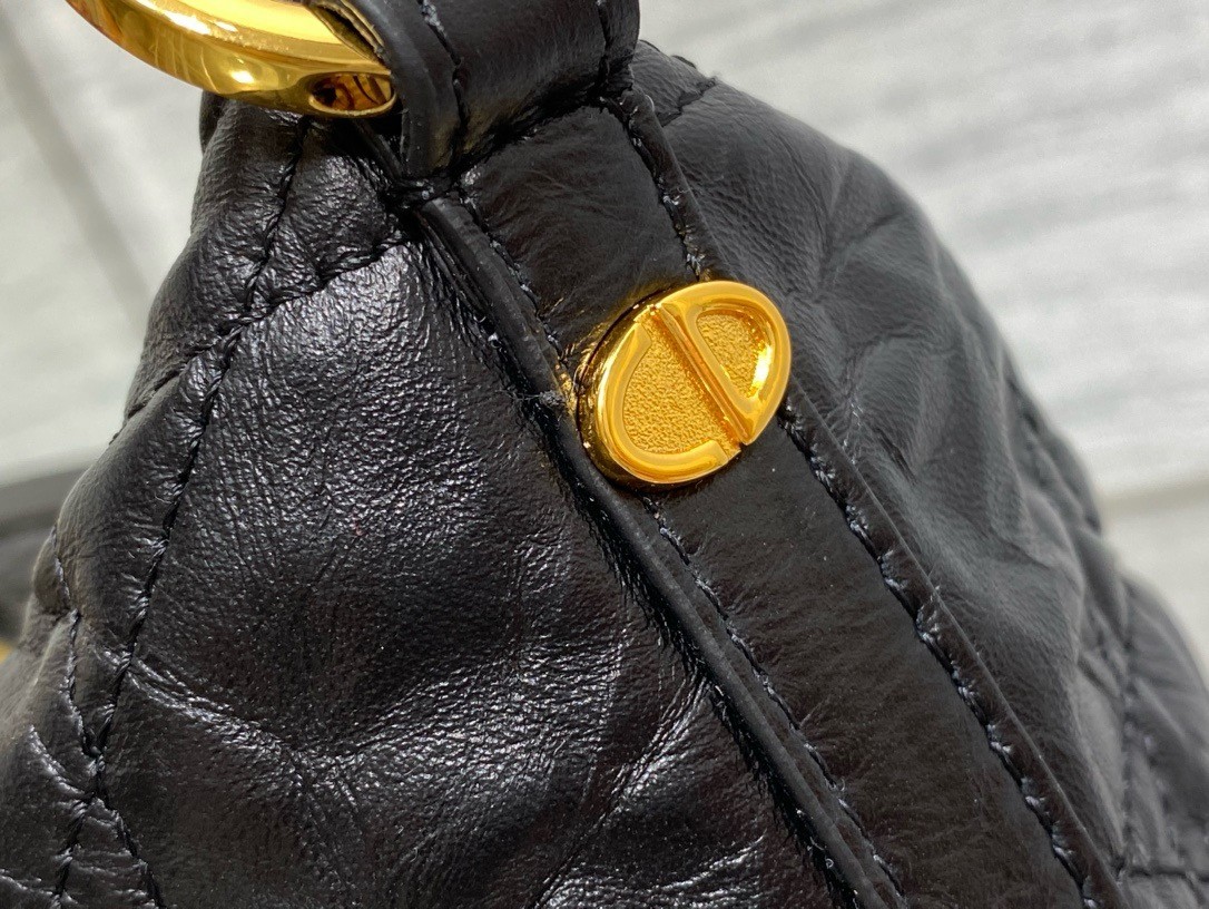 D*or D*orstar hobo bag with chain in black crinkled calfskin