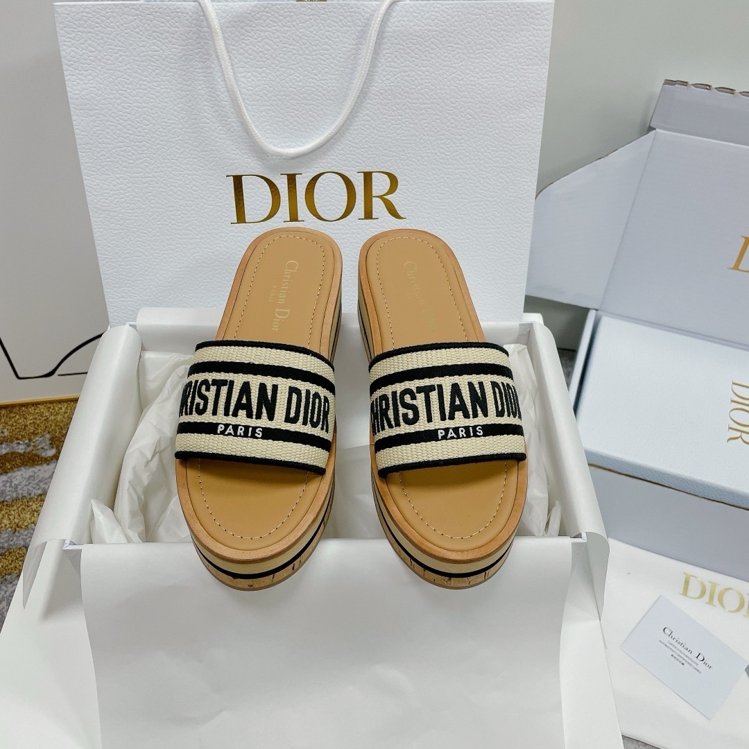 D*or D*oriviera dway platform slides in raffia and black embroidered cotton