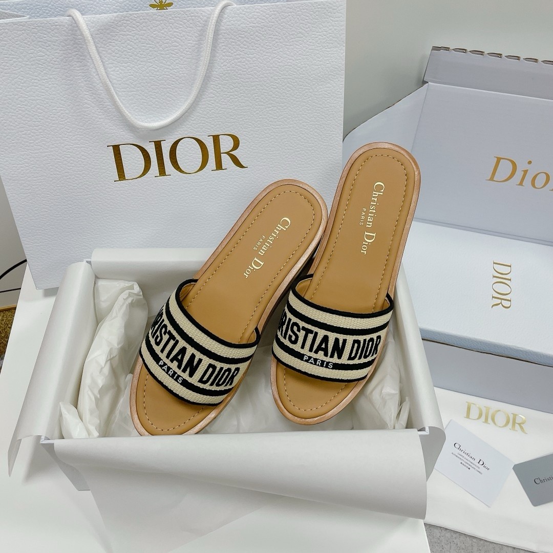 D*or D*oriviera dway platform slides in raffia and black embroidered cotton