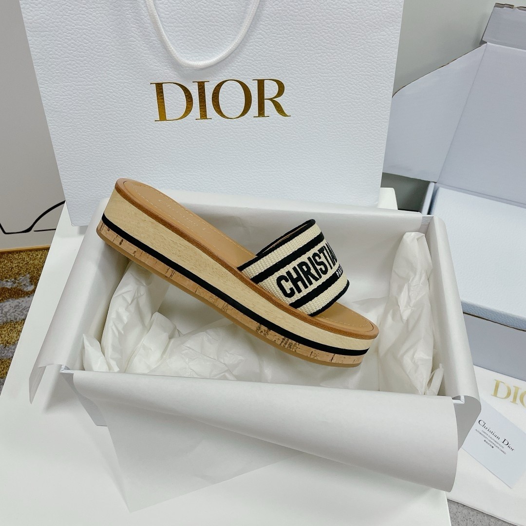 D*or D*oriviera dway platform slides in raffia and black embroidered cotton