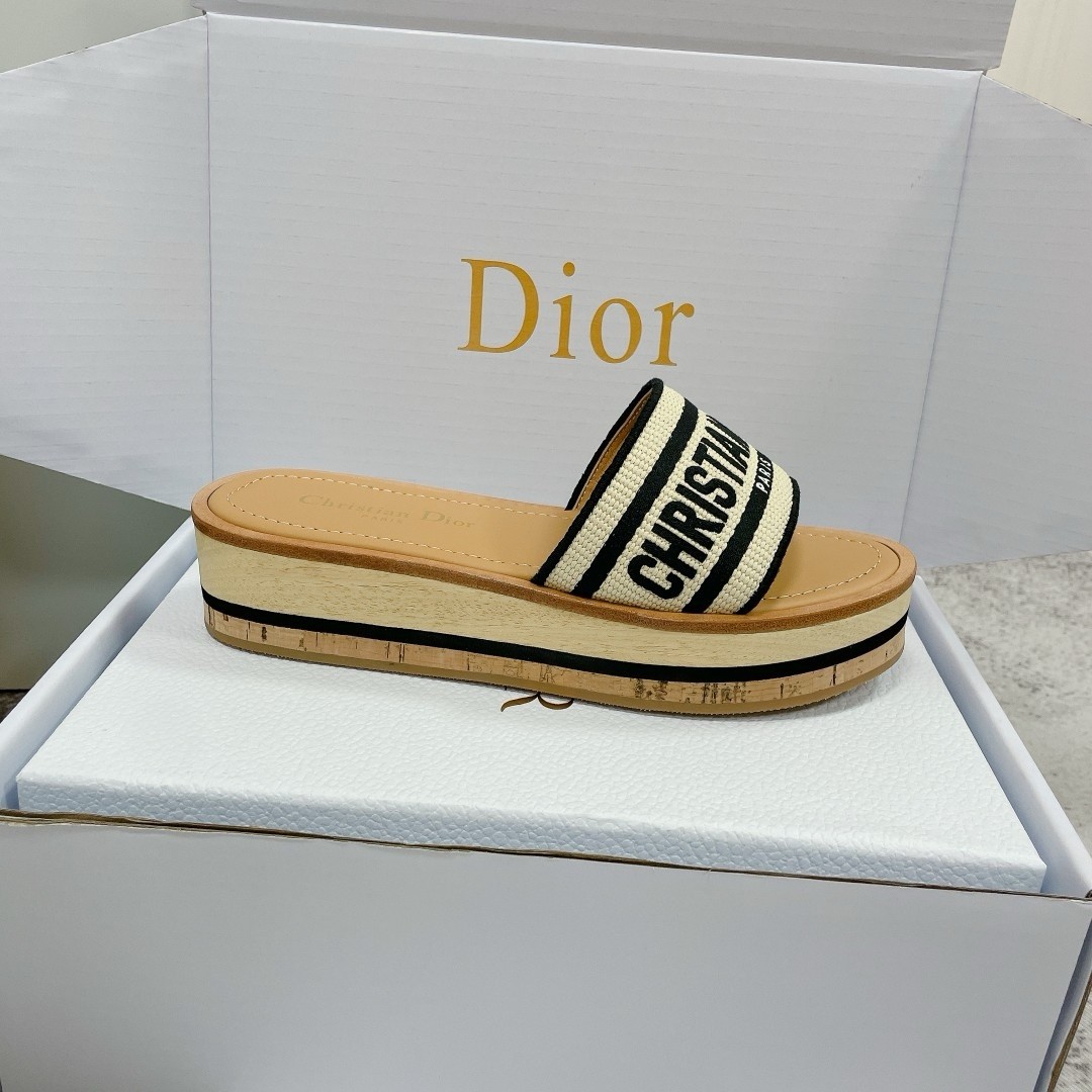 D*or D*oriviera dway platform slides in raffia and black embroidered cotton