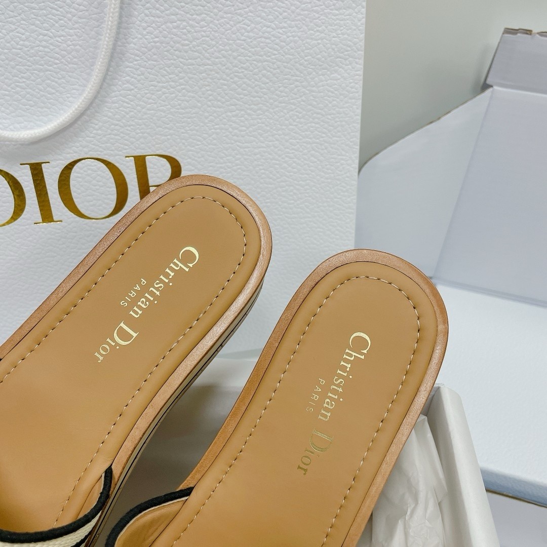D*or D*oriviera dway platform slides in raffia and black embroidered cotton