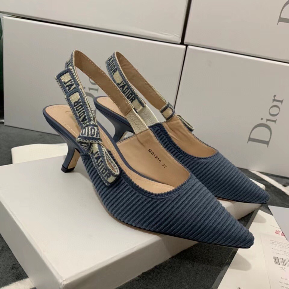 D*or j
