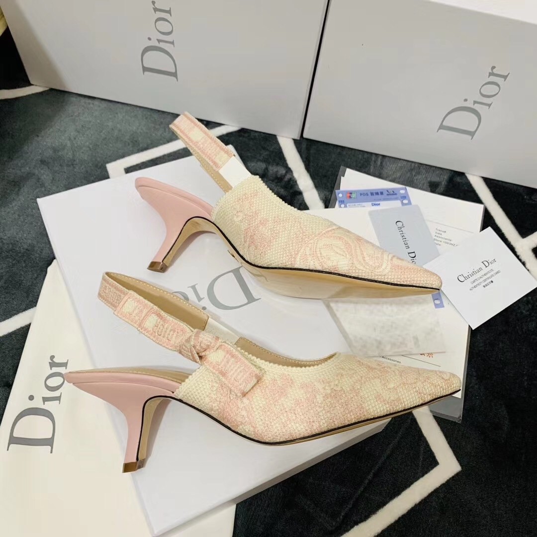 D*or j