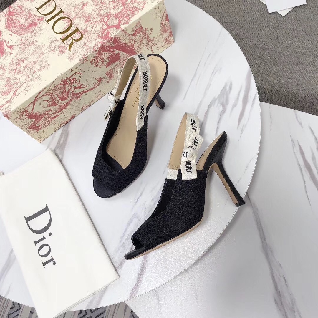 D*or j