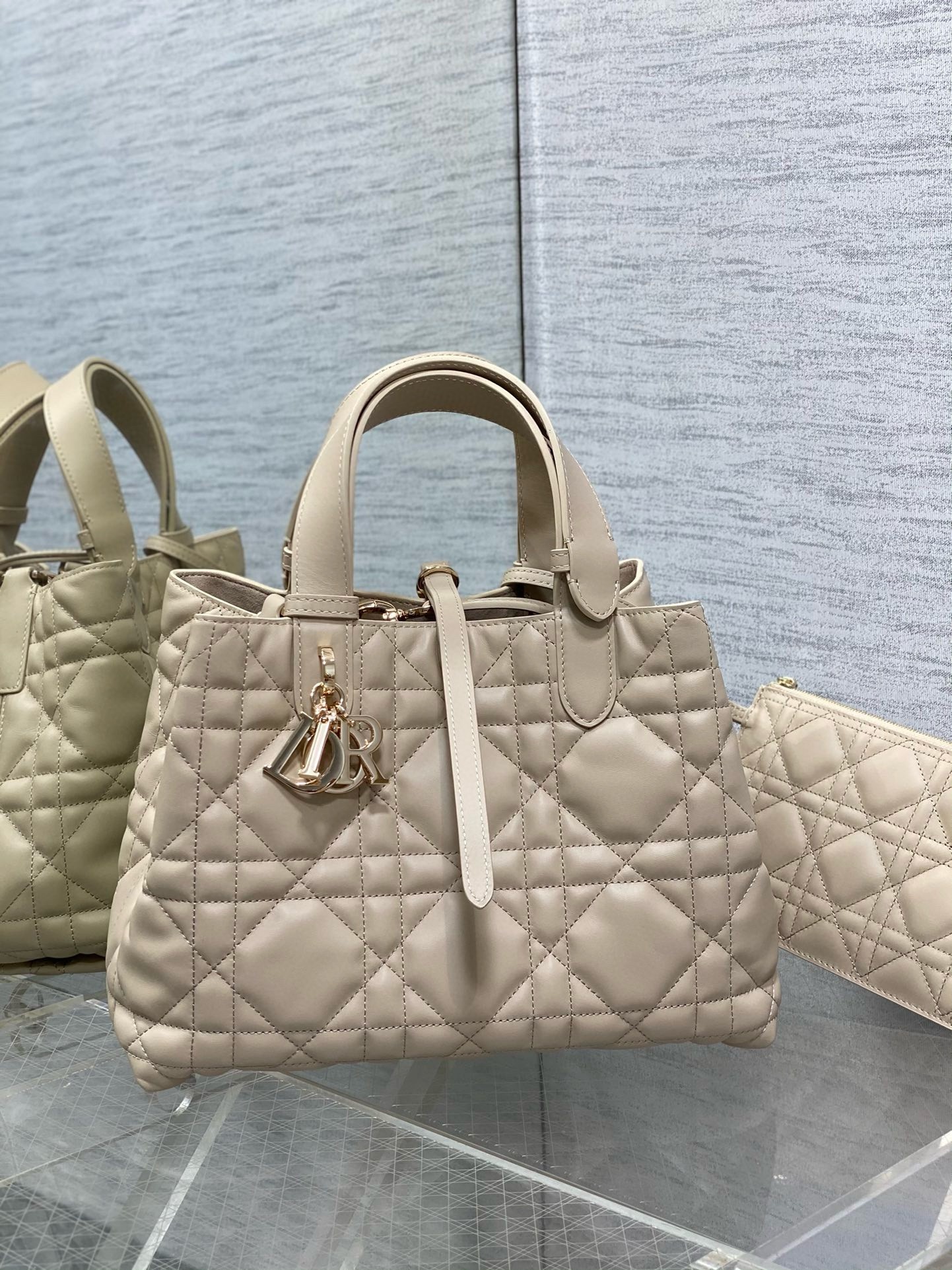 D*or toujours medium bag in beige macrocannage calfskin