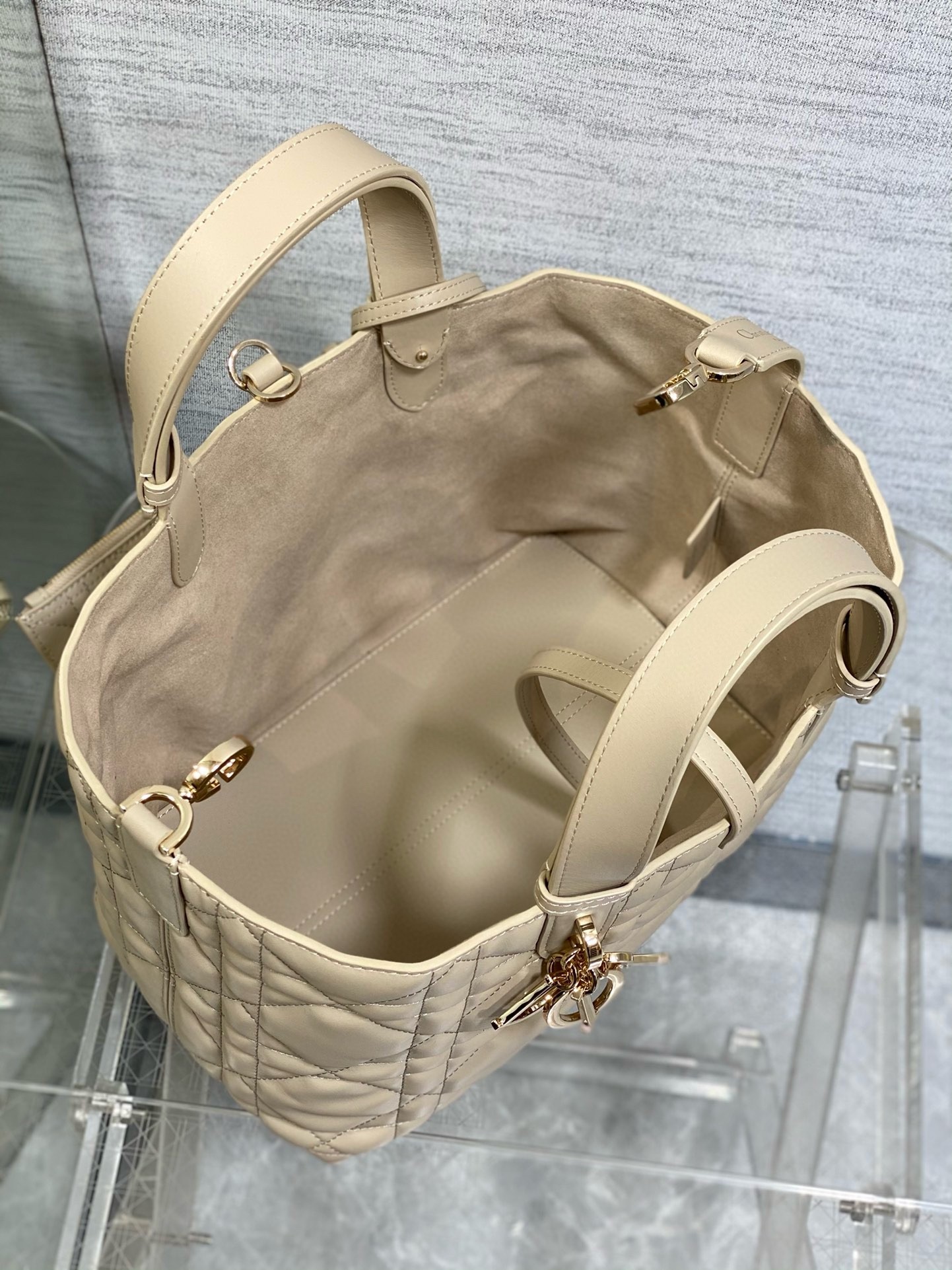 D*or toujours medium bag in beige macrocannage calfskin
