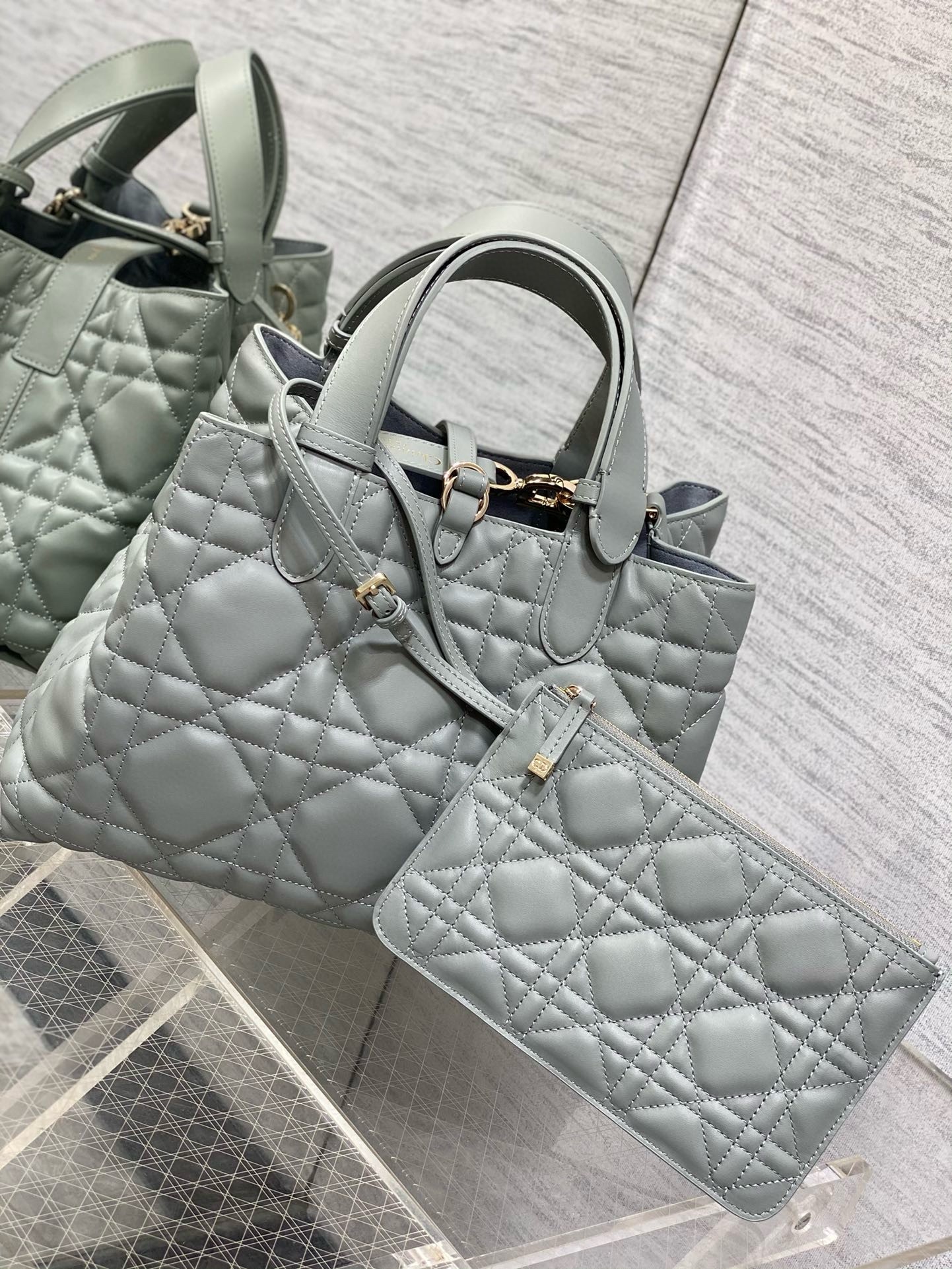 D*or toujours medium bag in beige macrocannage calfskin