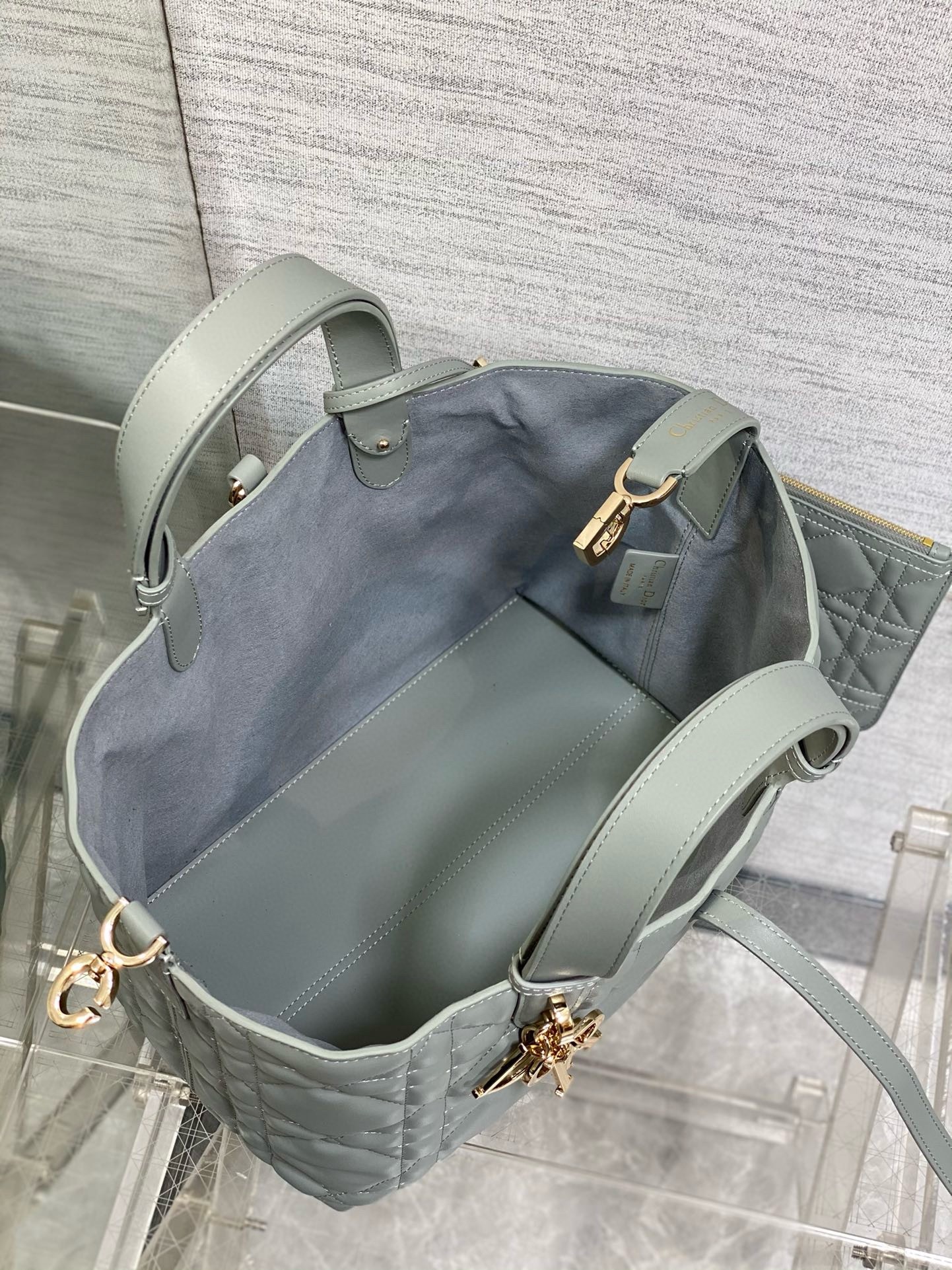 D*or toujours medium bag in beige macrocannage calfskin
