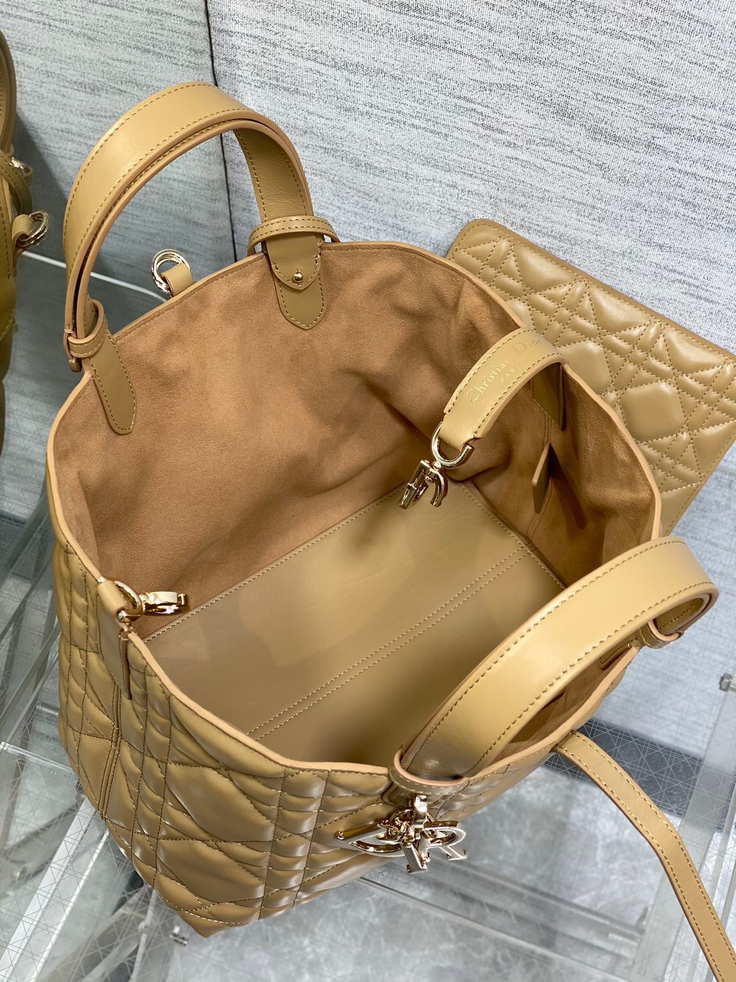 D*or toujours medium bag in tan macrocannage calfskin