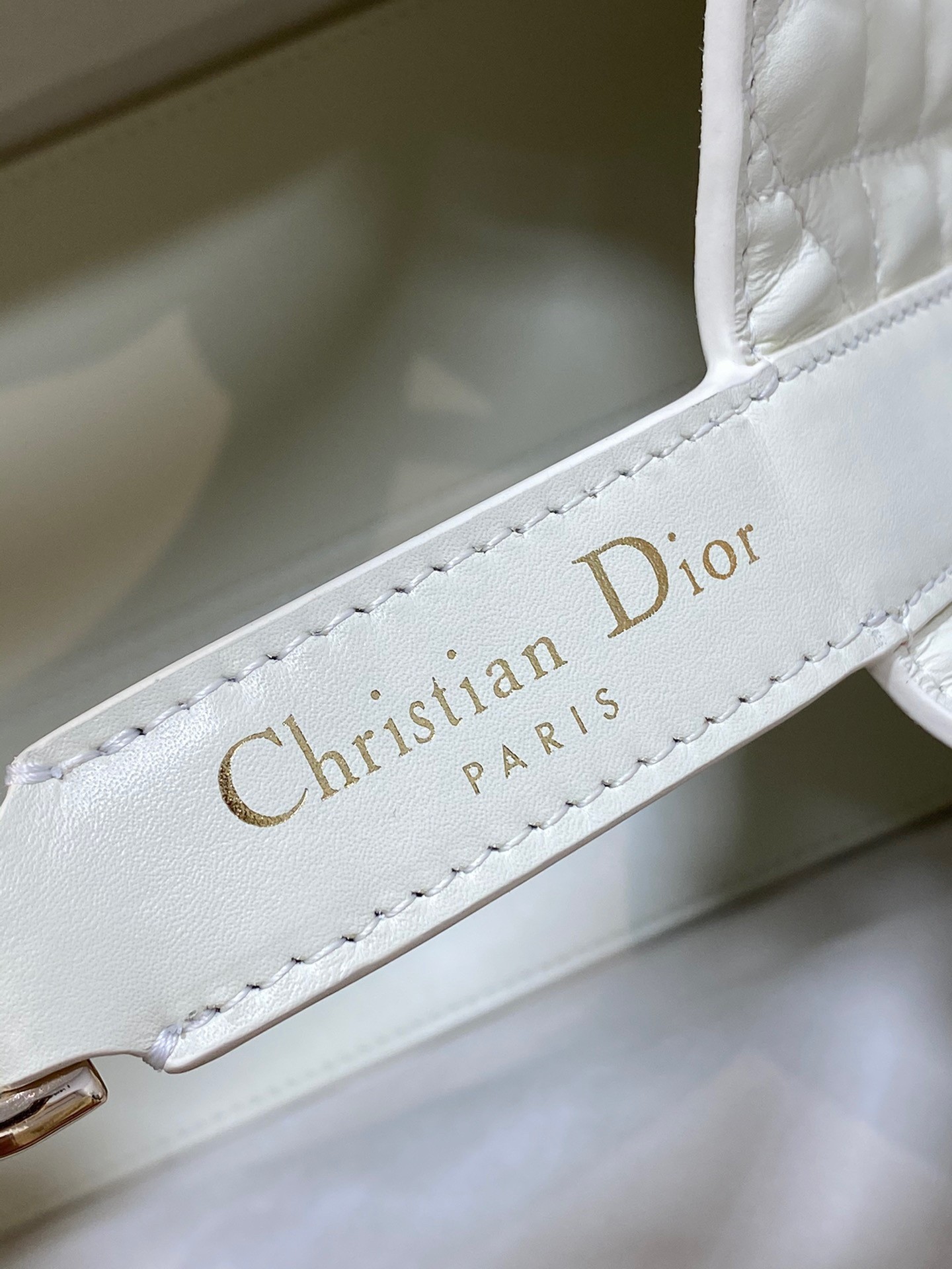 D*or toujours medium bag in white macrocannage calfskin