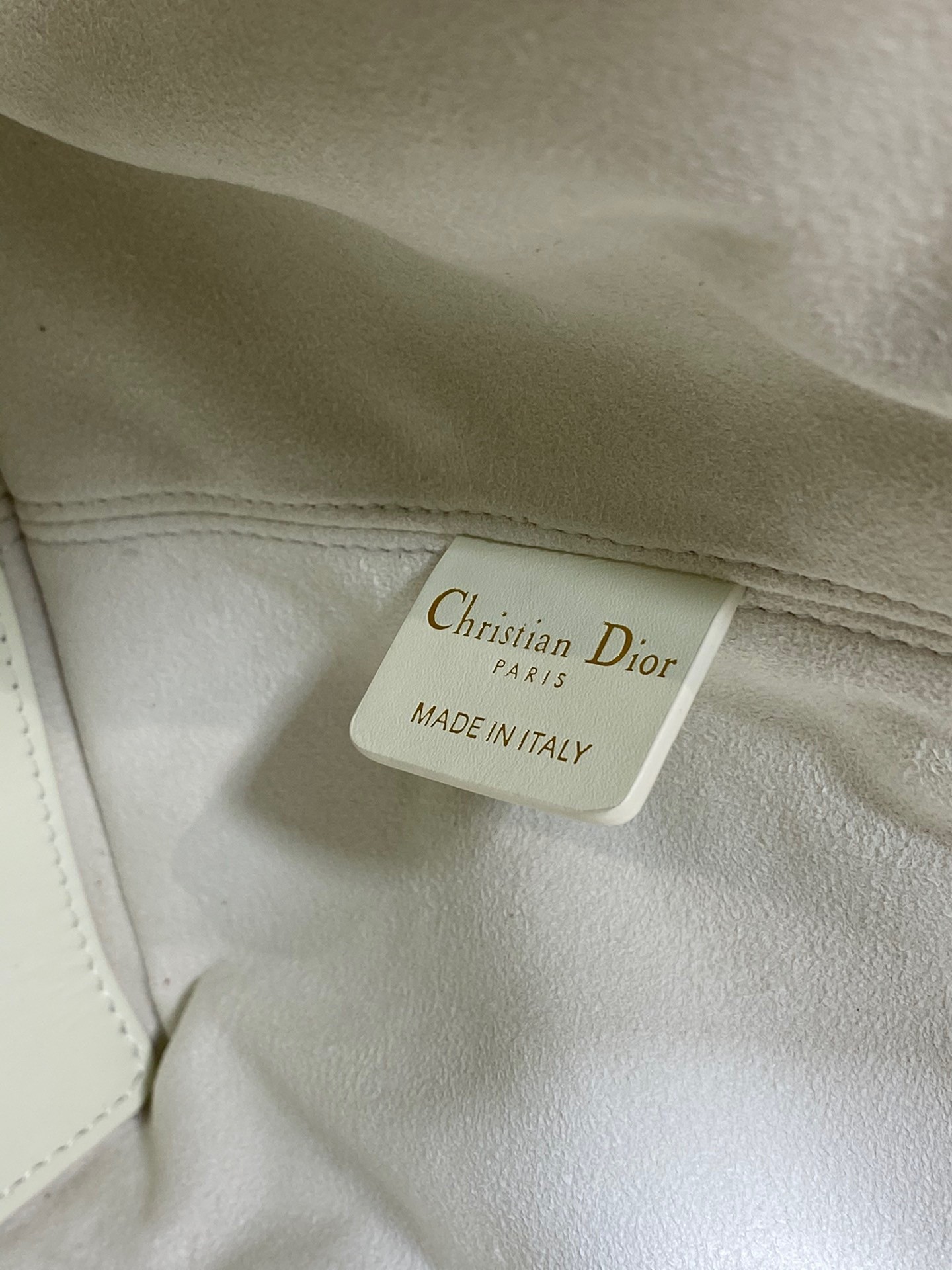 D*or toujours medium bag in white macrocannage calfskin