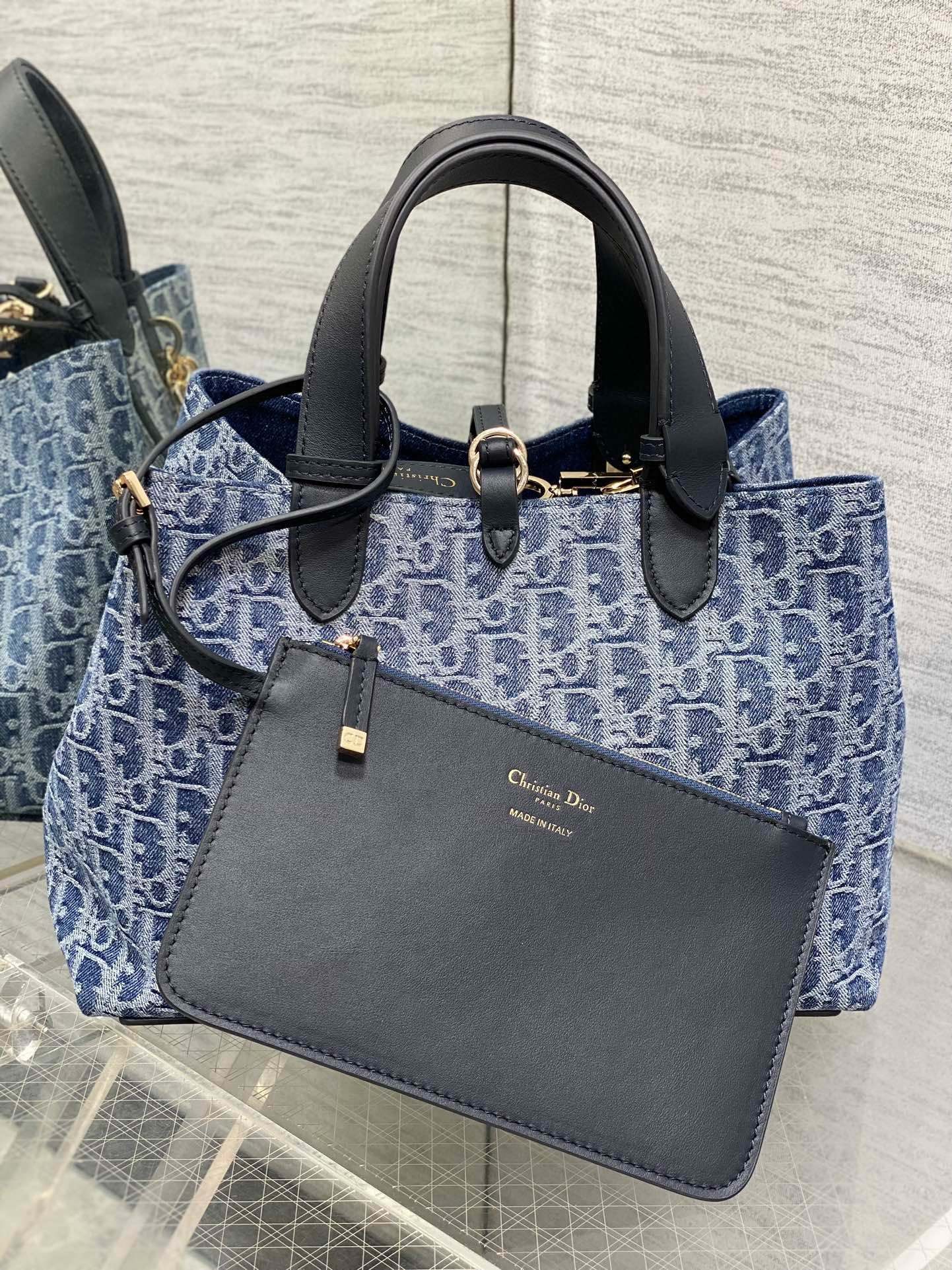 D*or toujours medium bag in blue denim oblique jacquard