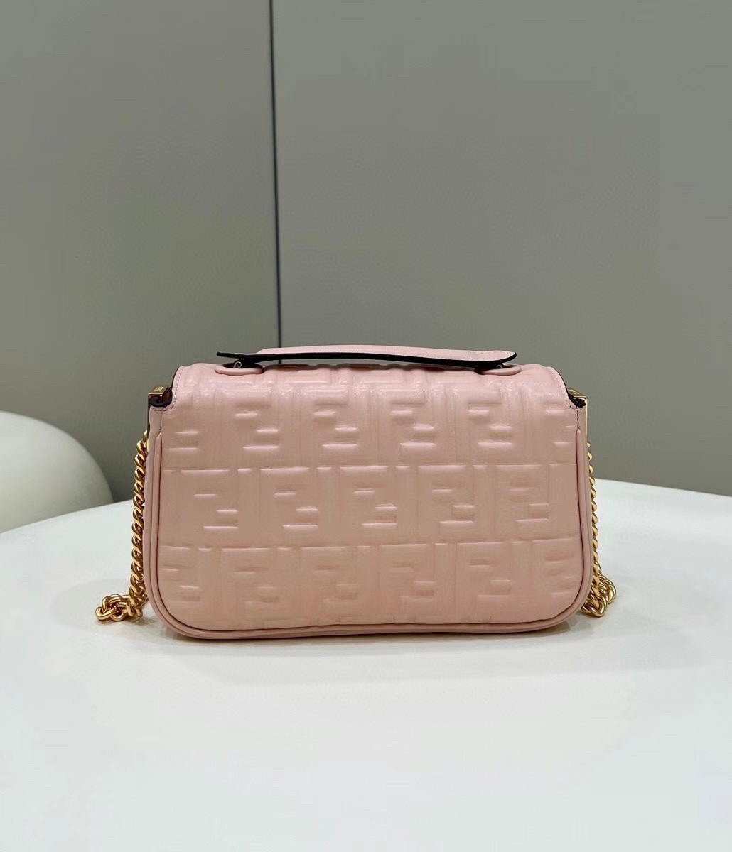 F**di baguette chain midi bag in powder nappa leather