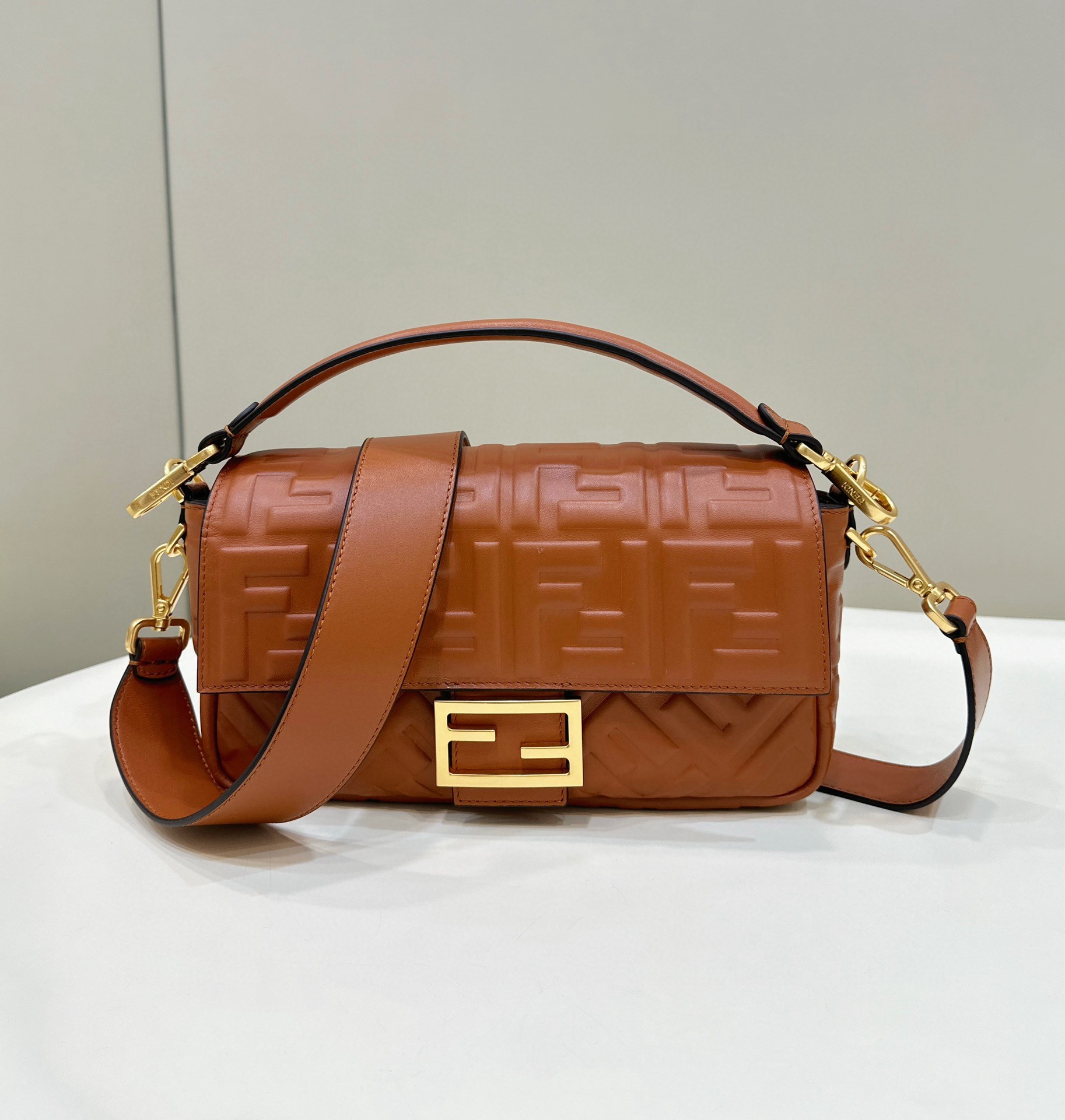 F**di medium baguette bag in brown ff nappa leather