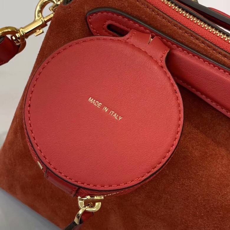 F**di by the way medium bag in piment suede