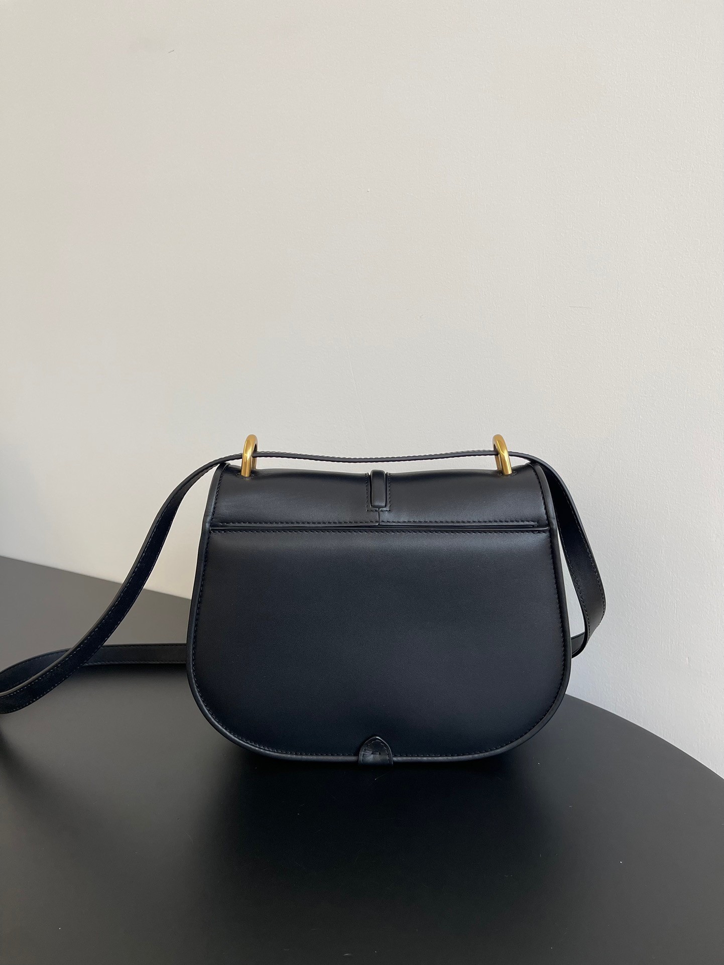 F**di c’mon medium bag in black calfskin