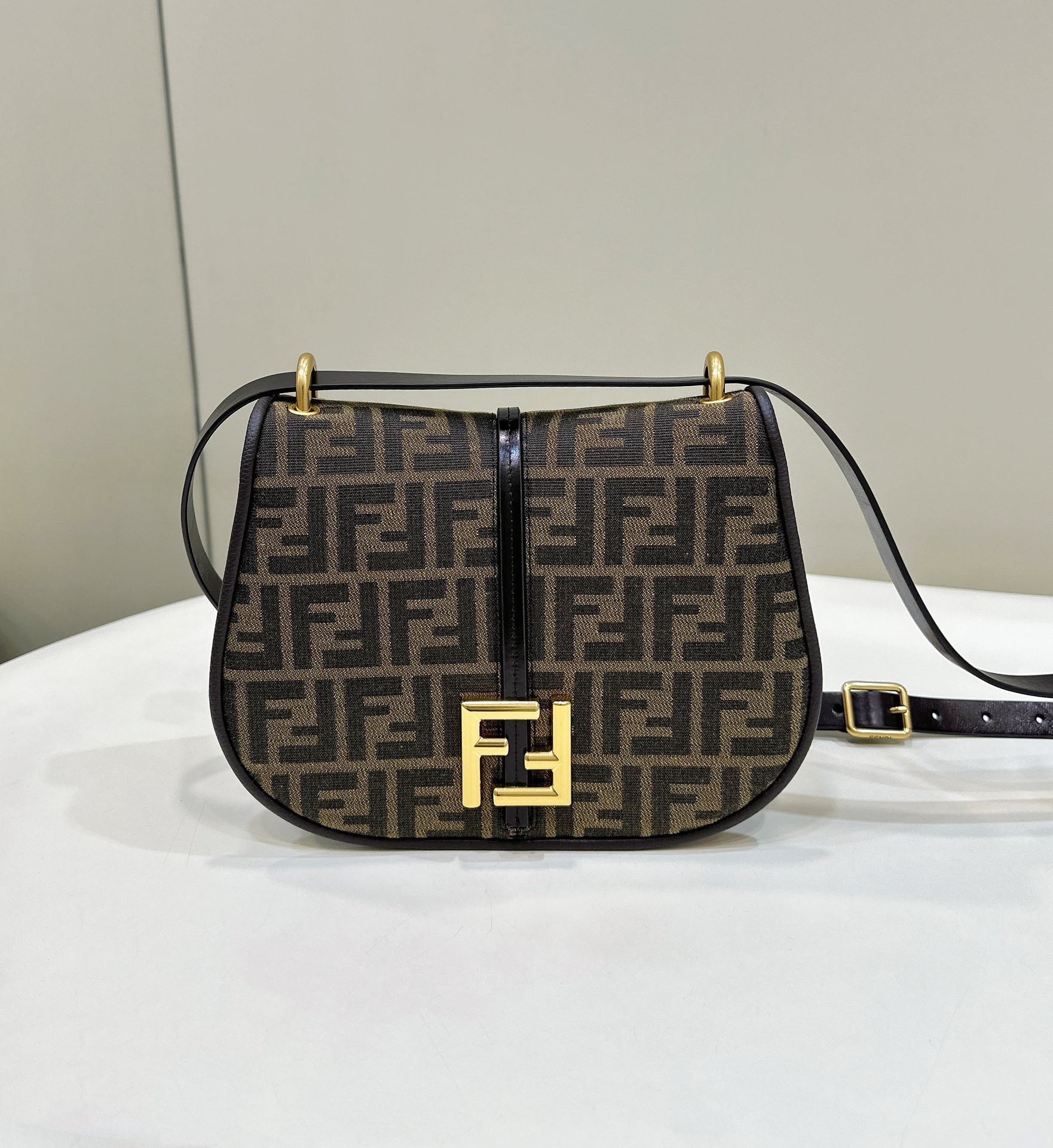 F**di c’mon medium bag in ff jacquard fabric and leather