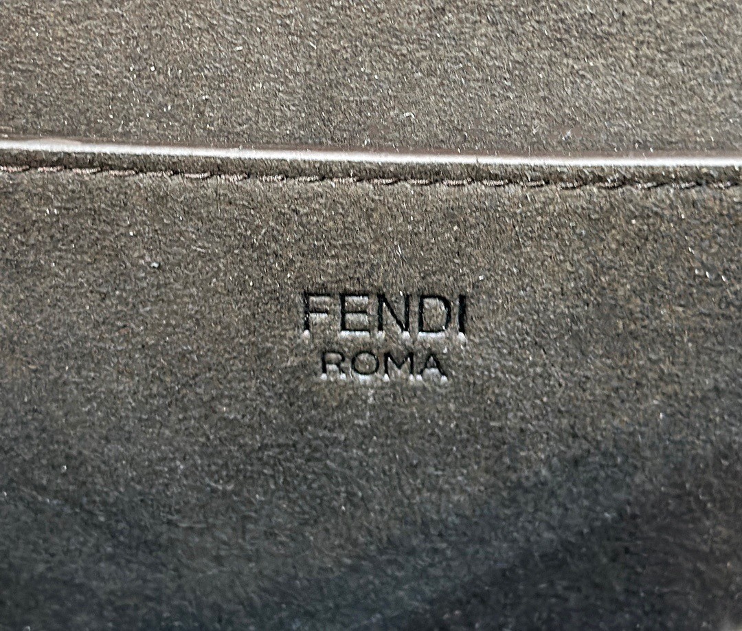 F**di c’mon medium bag in ff jacquard fabric and leather