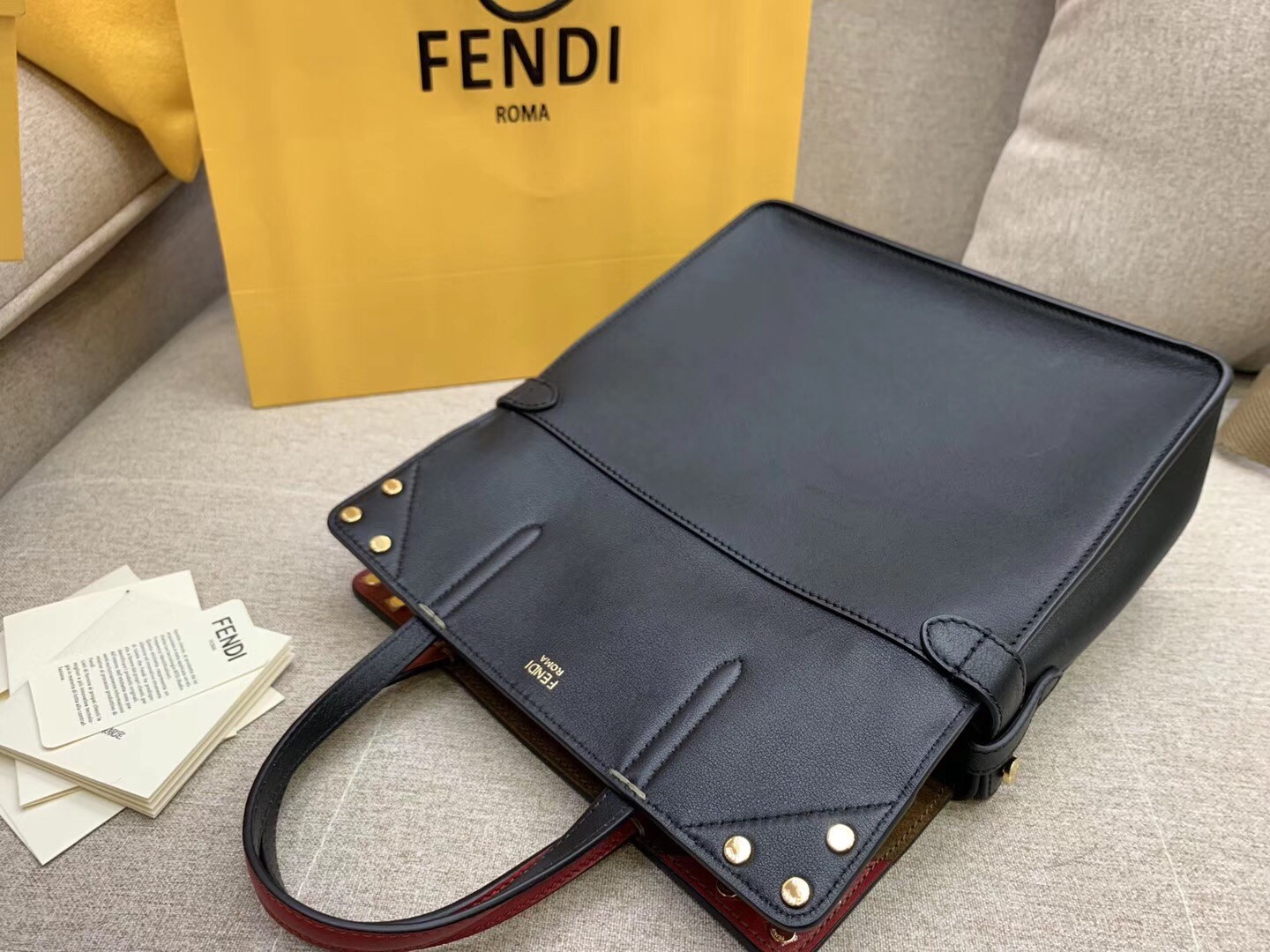 F**di regular flip tote bag in black calfskin