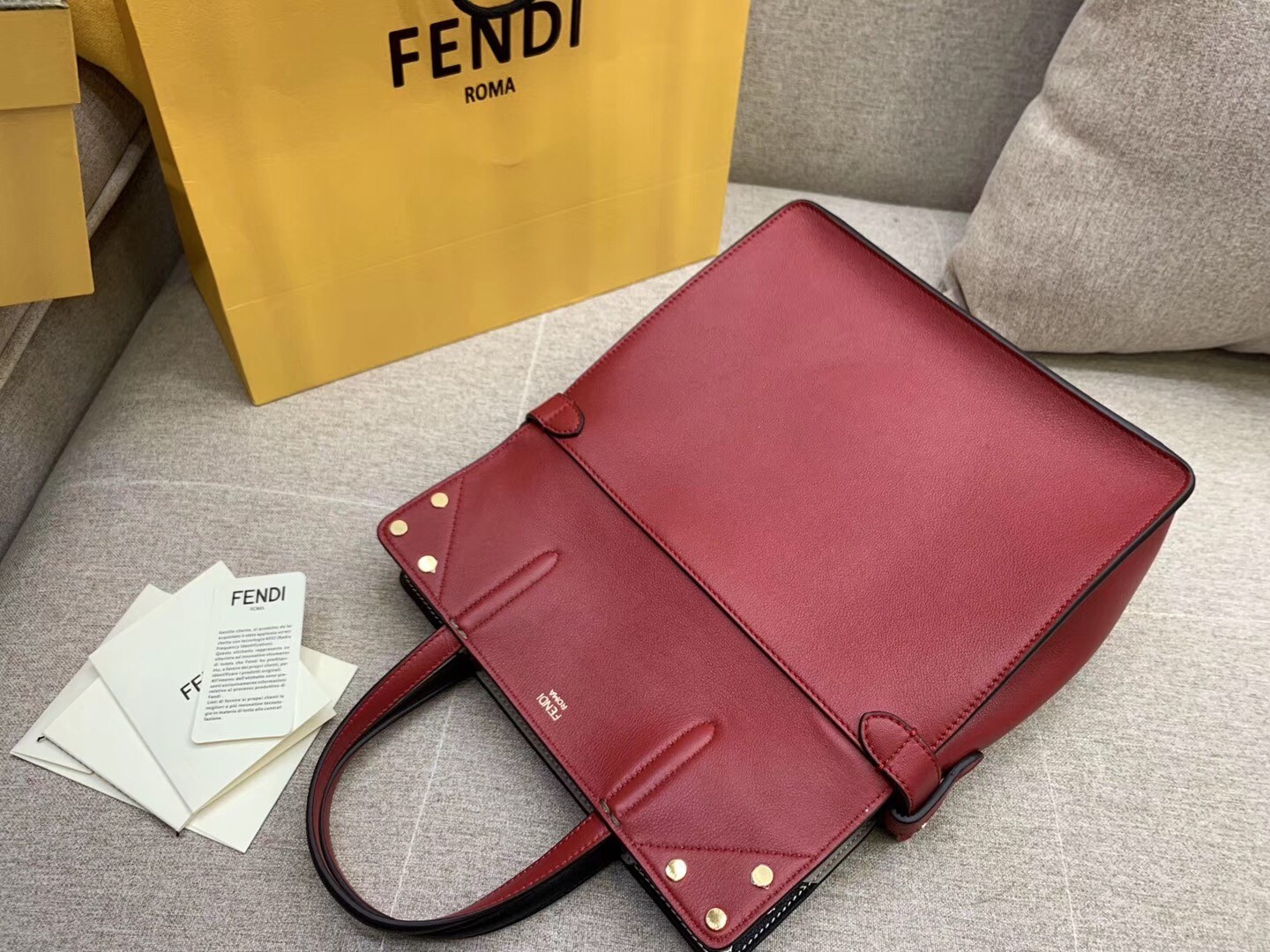 F**di regular flip tote bag in red calfskin