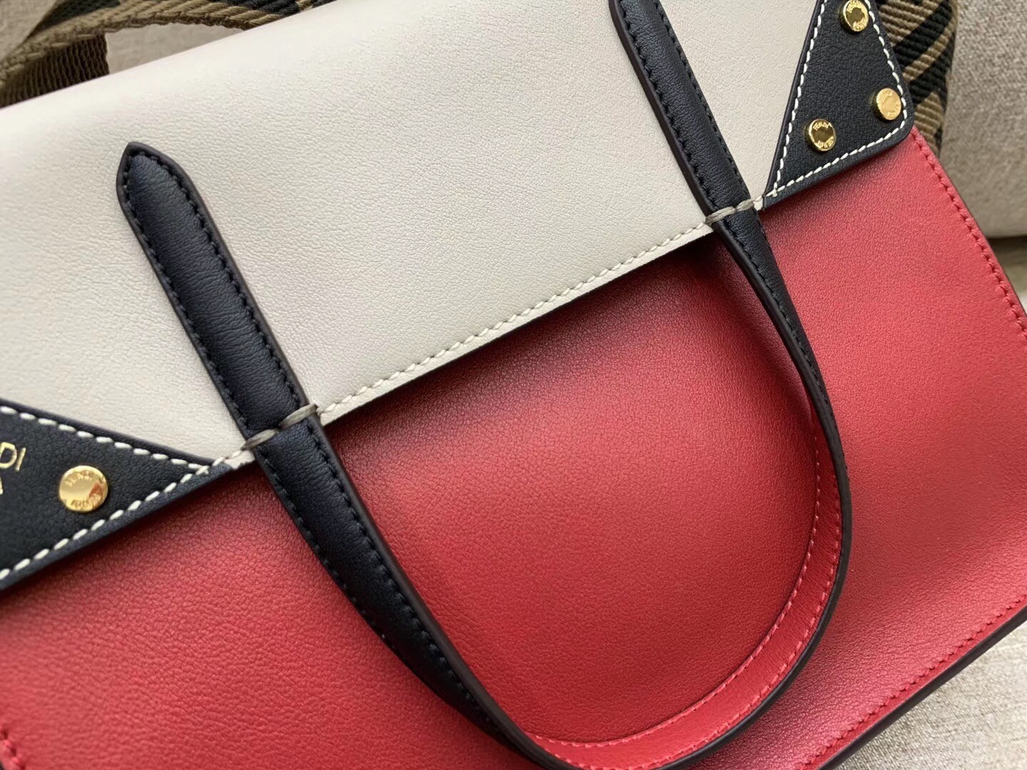 F**di regular flip tote bag in red calfskin