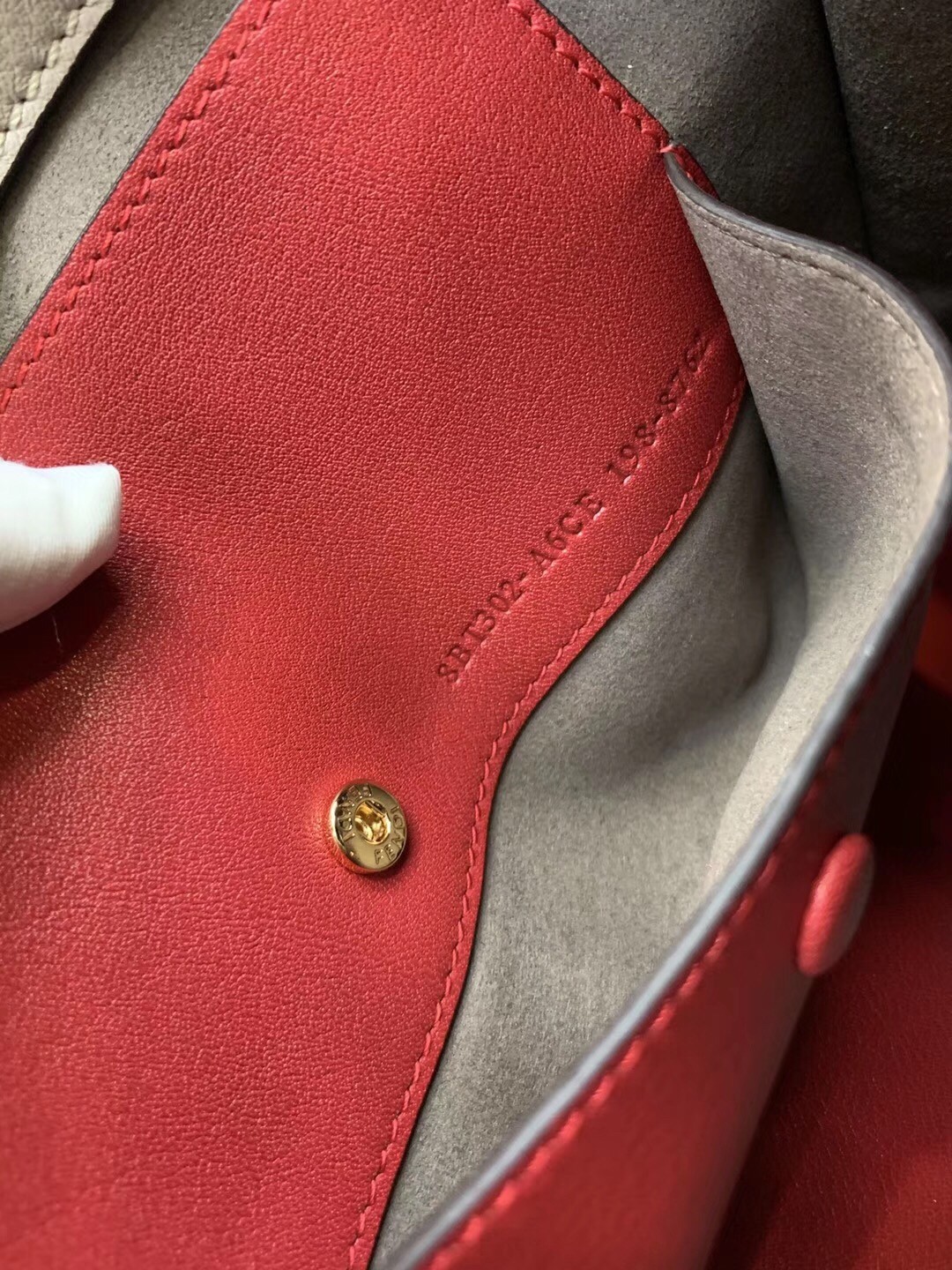 F**di regular flip tote bag in red calfskin